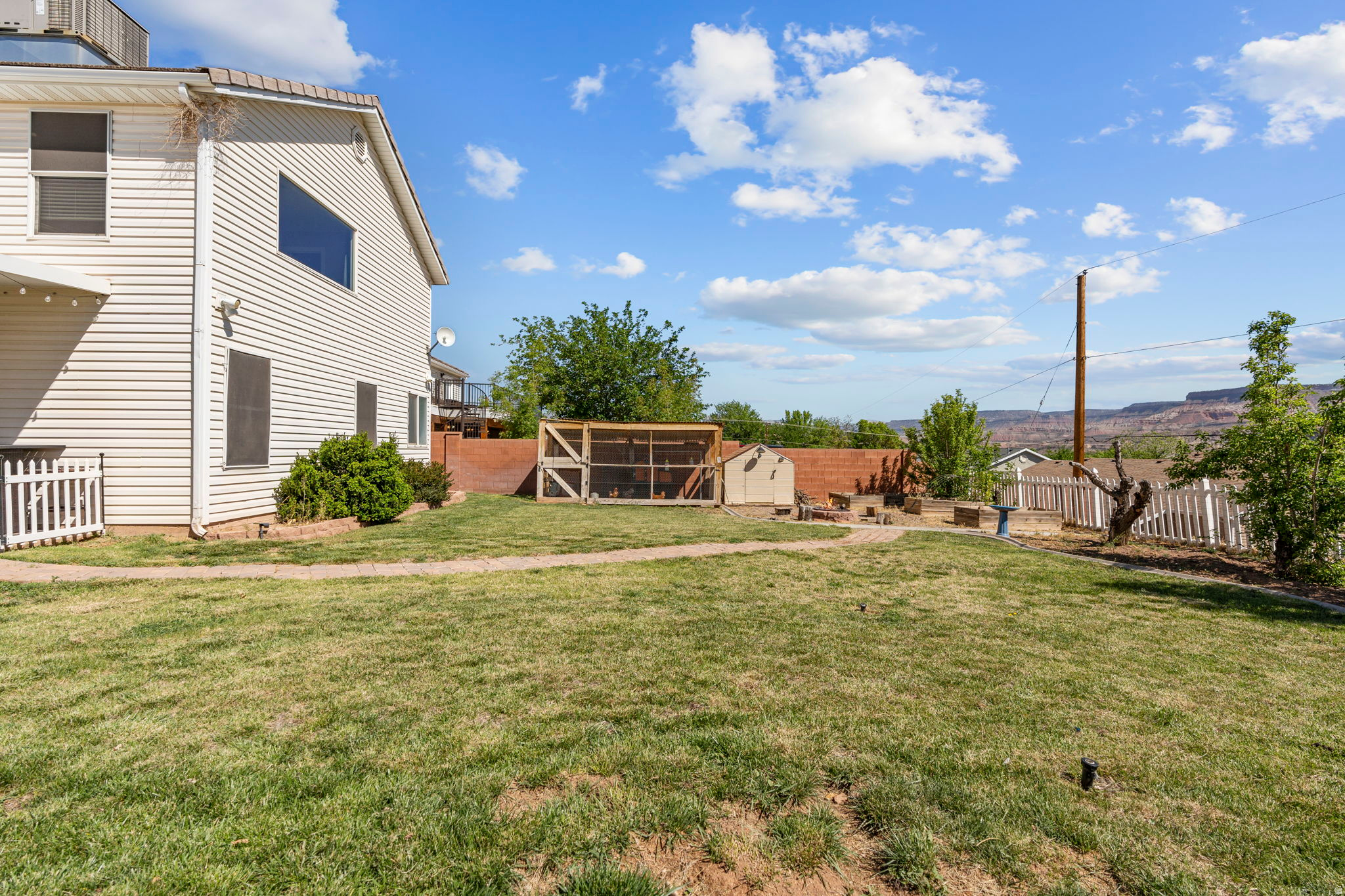 main property photo 47