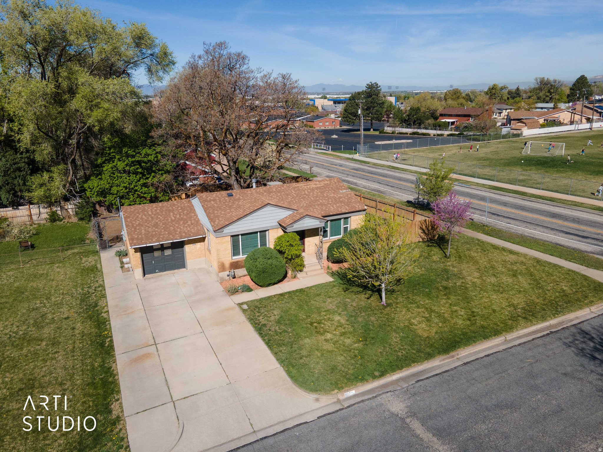 main property photo 44