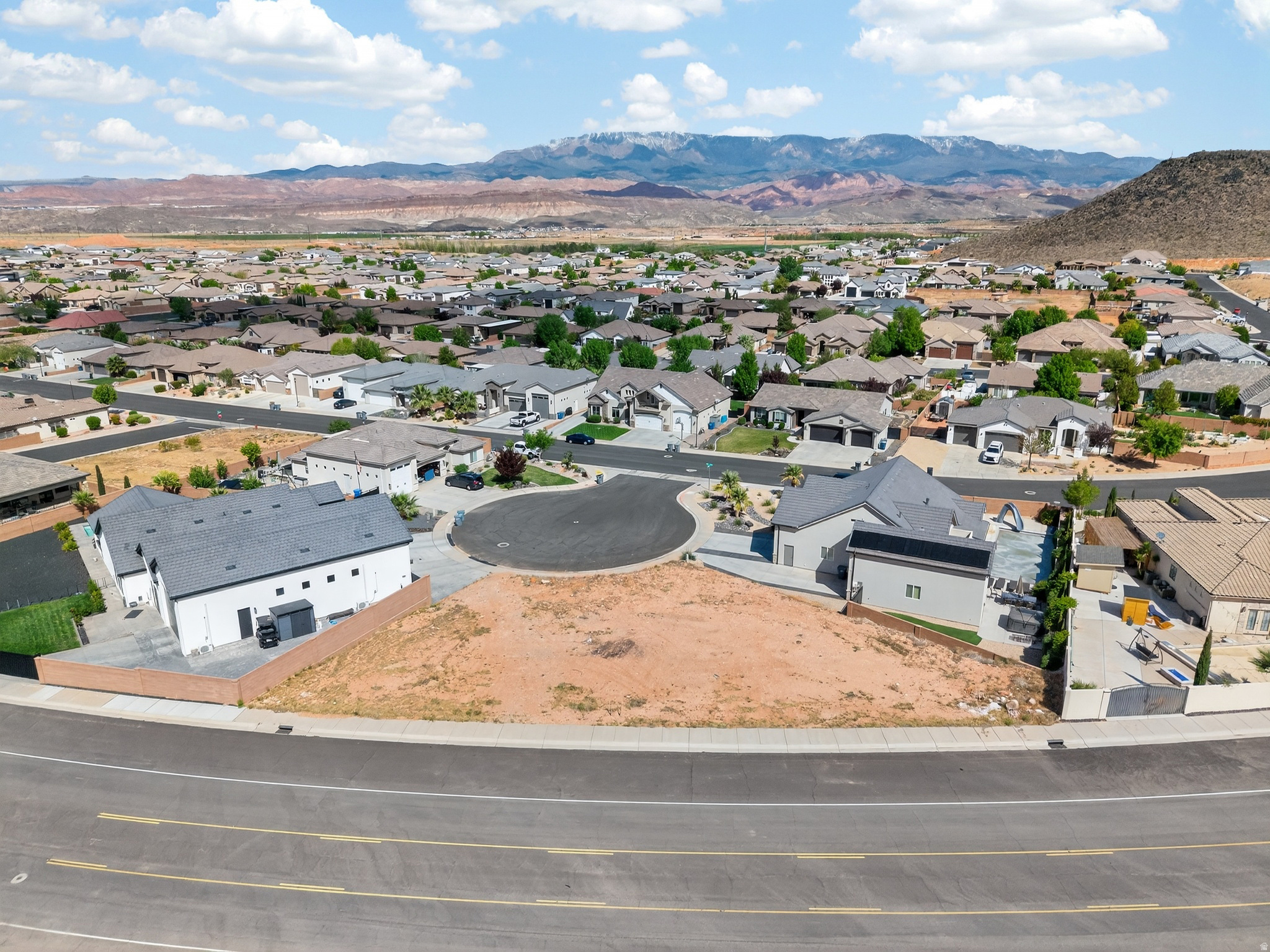 main property photo 0