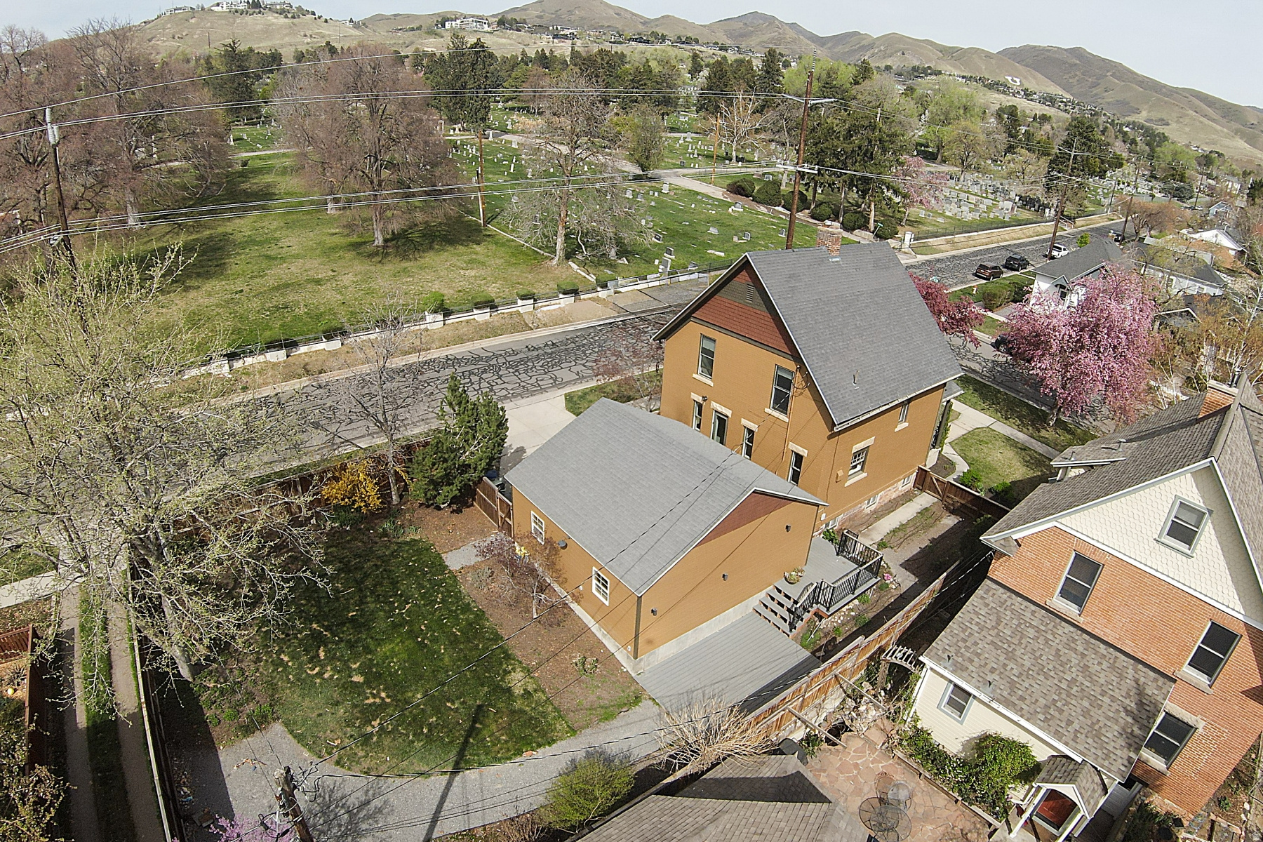 main property photo 41