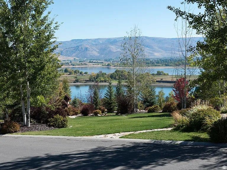main property photo 0