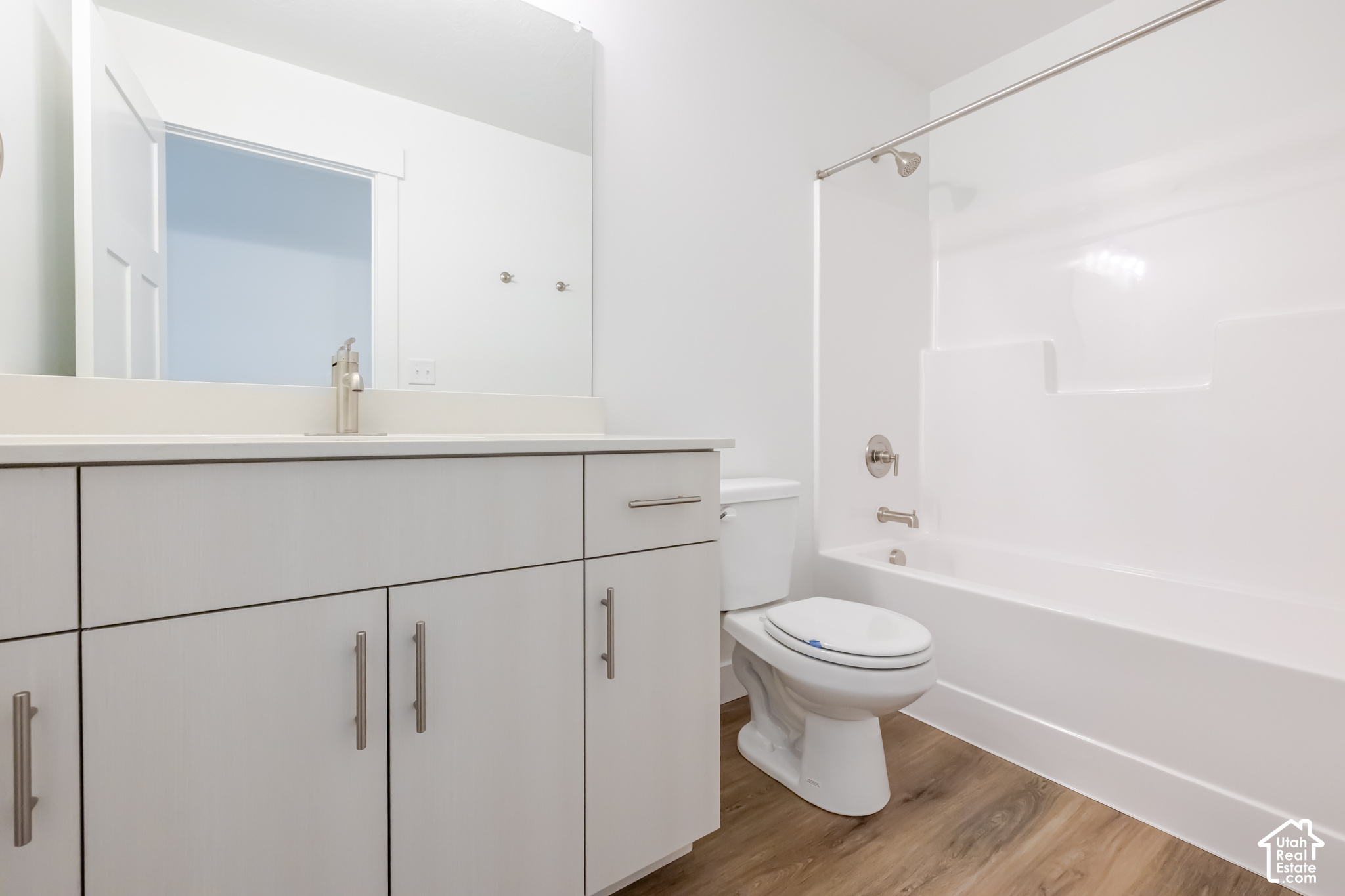 property viewer photo 13