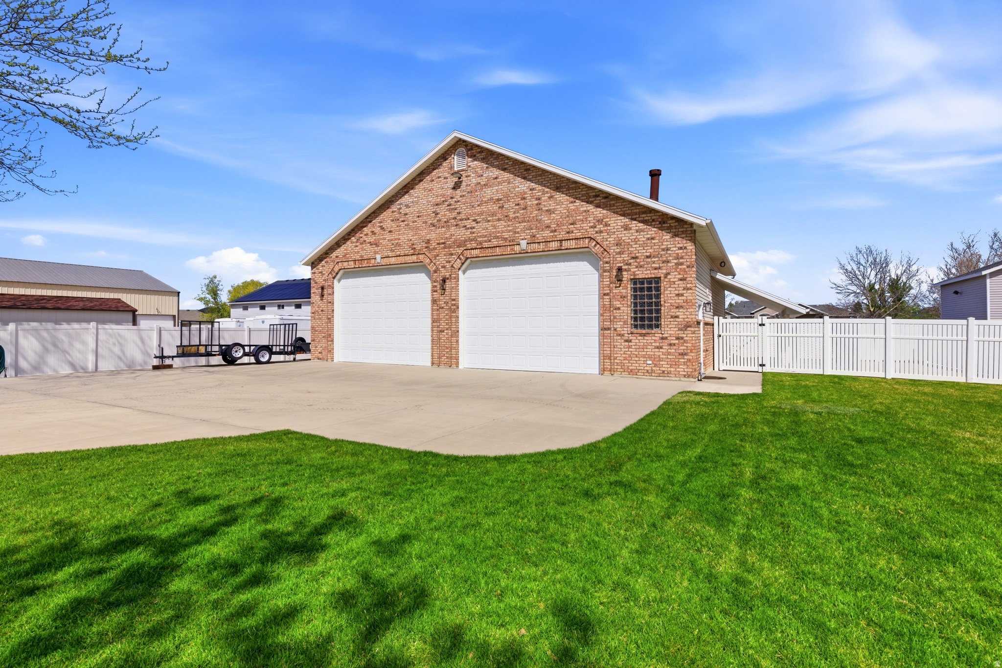 main property photo 59
