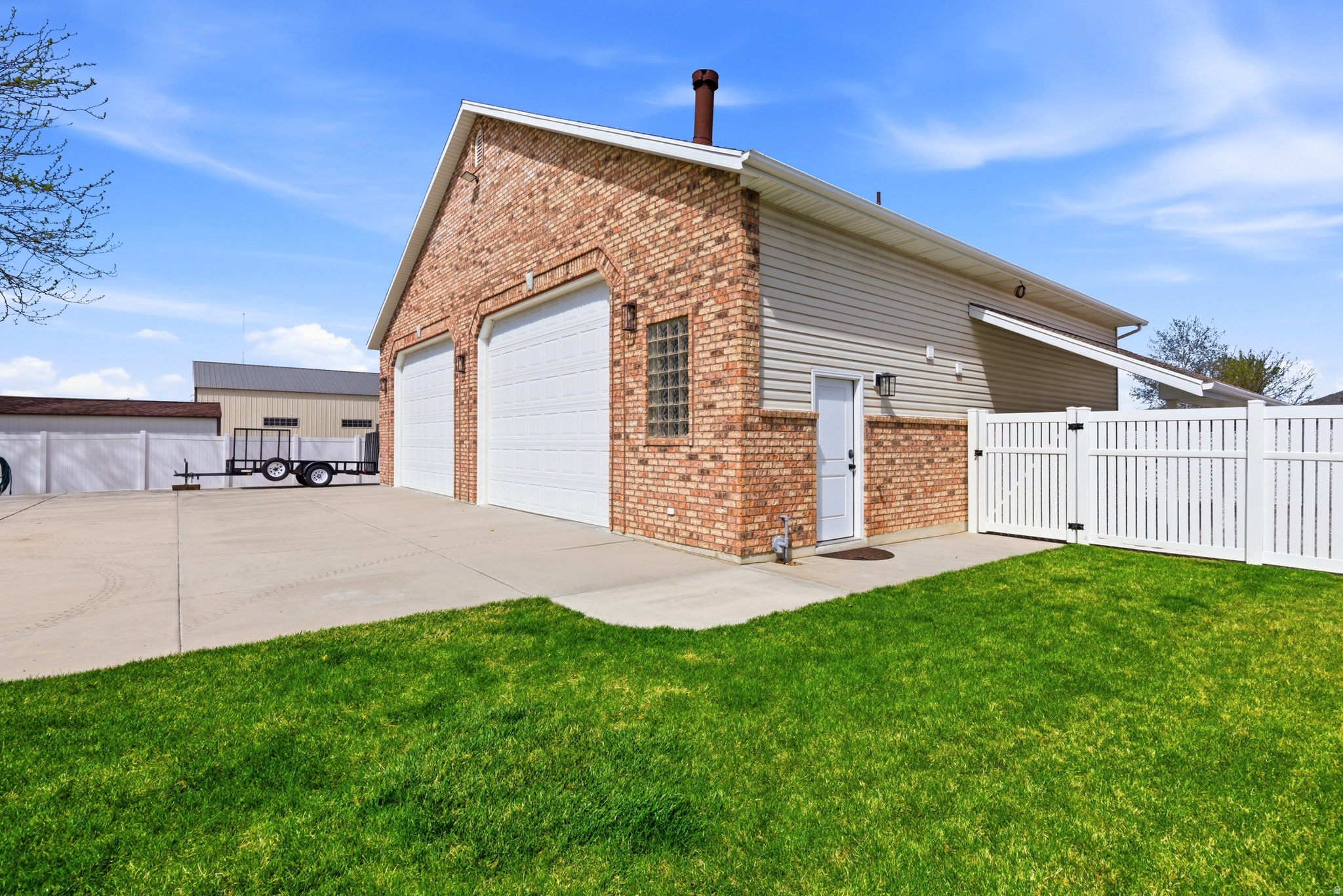main property photo 60