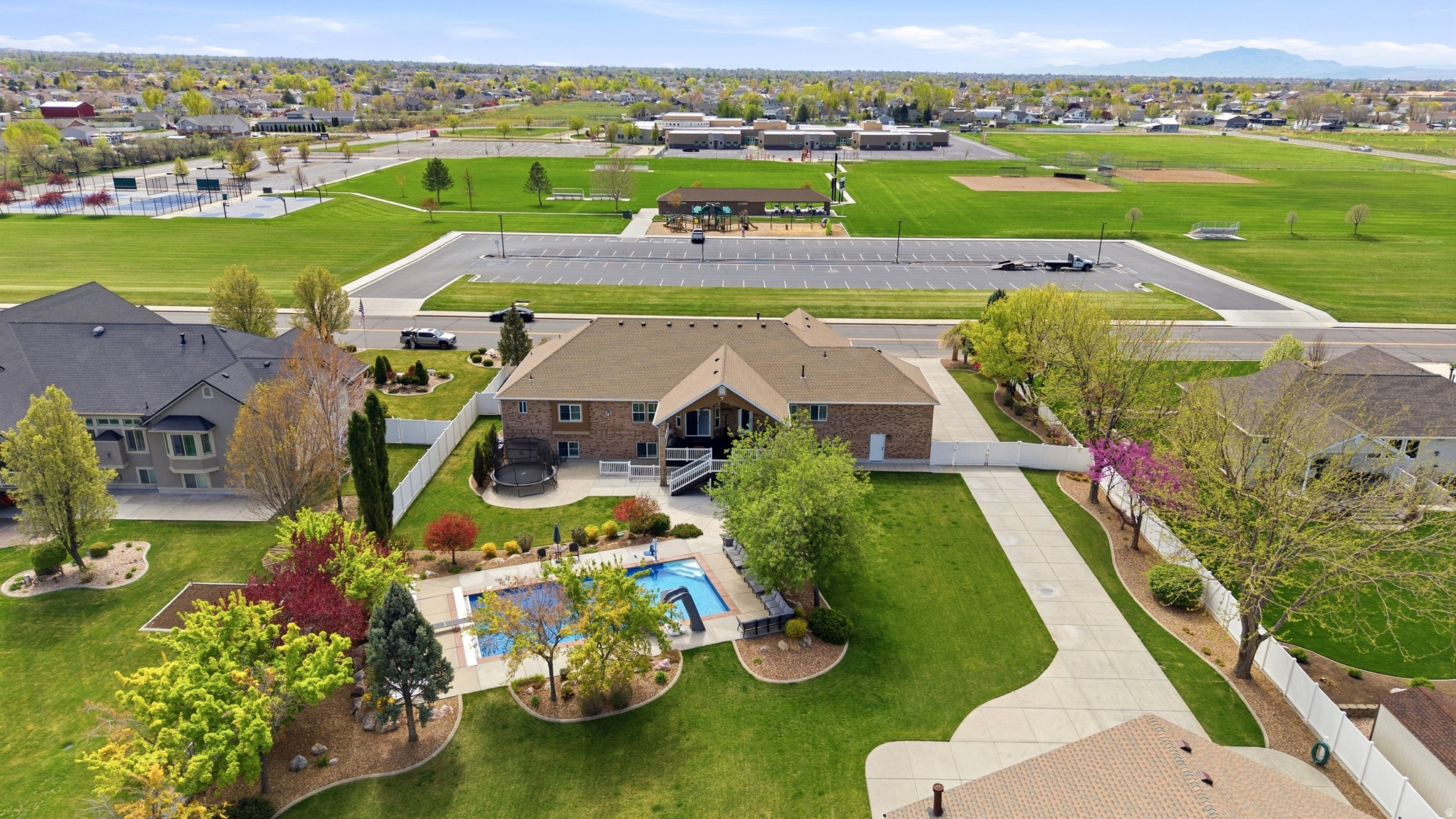 main property photo 80