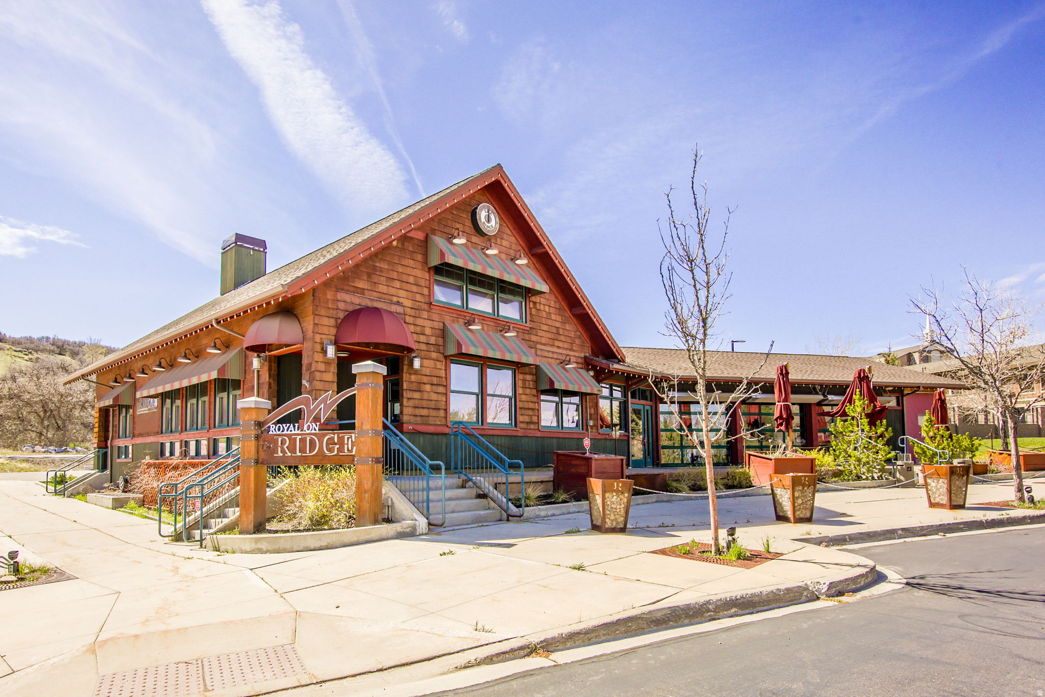main property photo 39