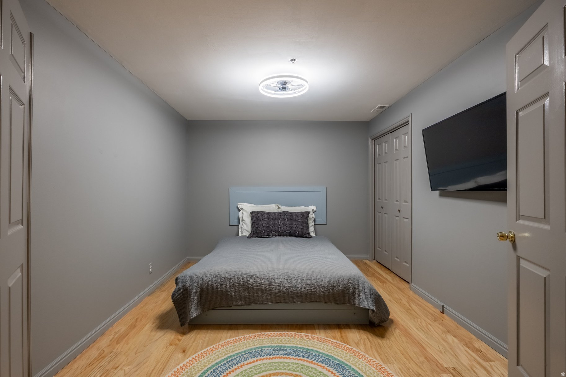 main property photo 23