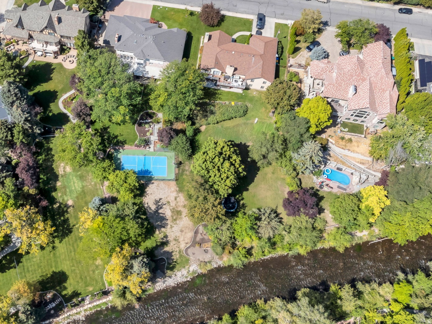 main property photo 76