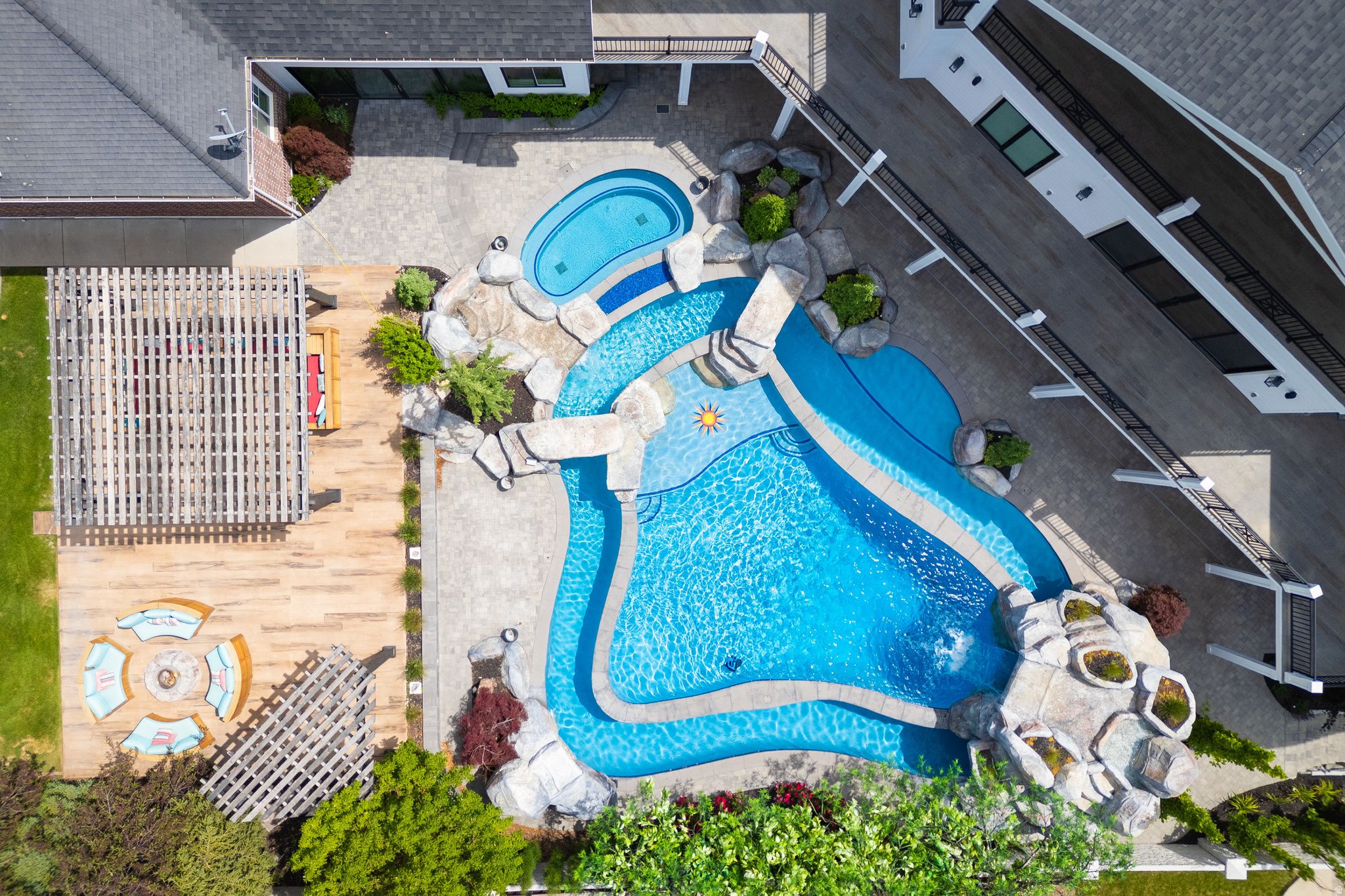 main property photo 79