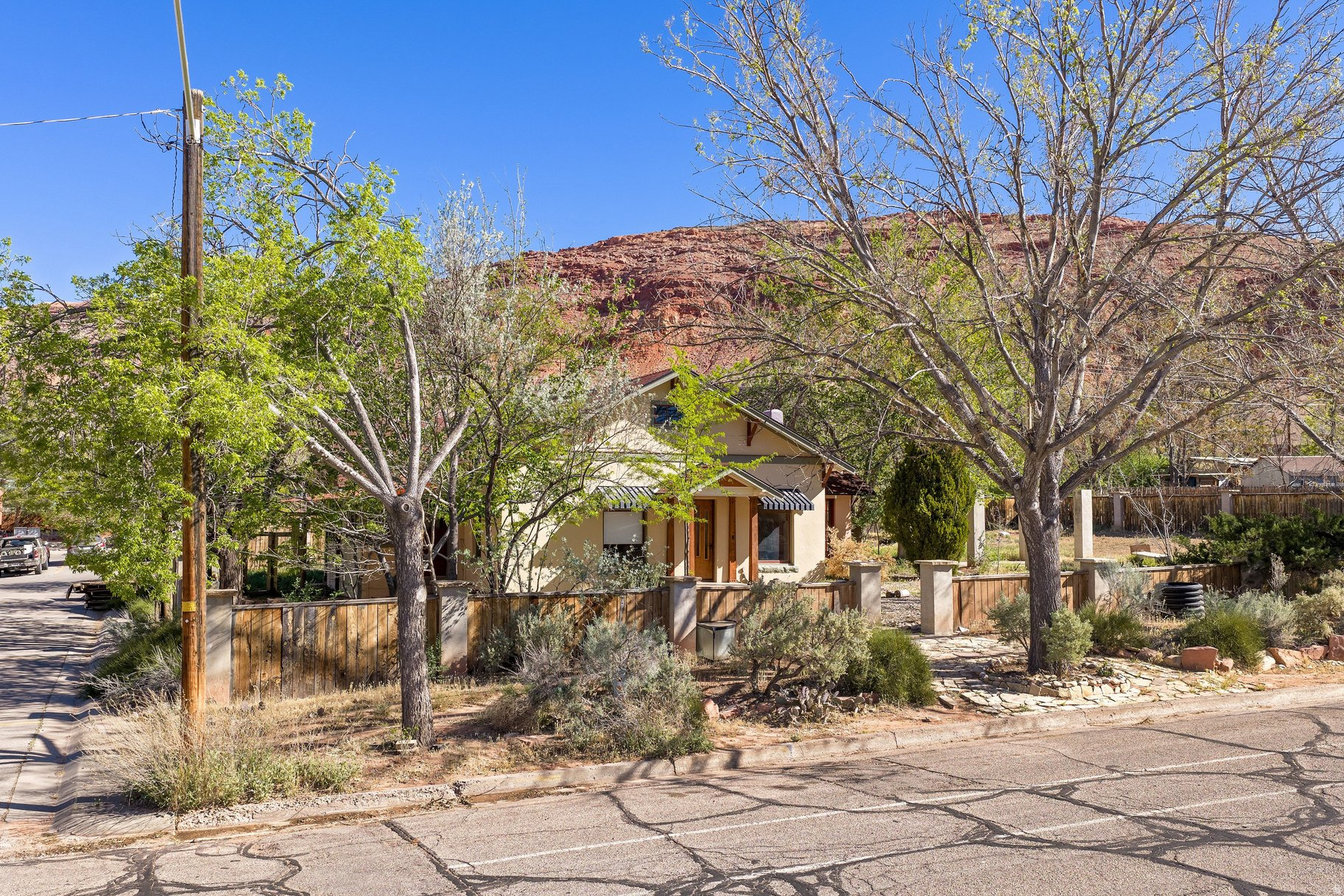 main property photo 32