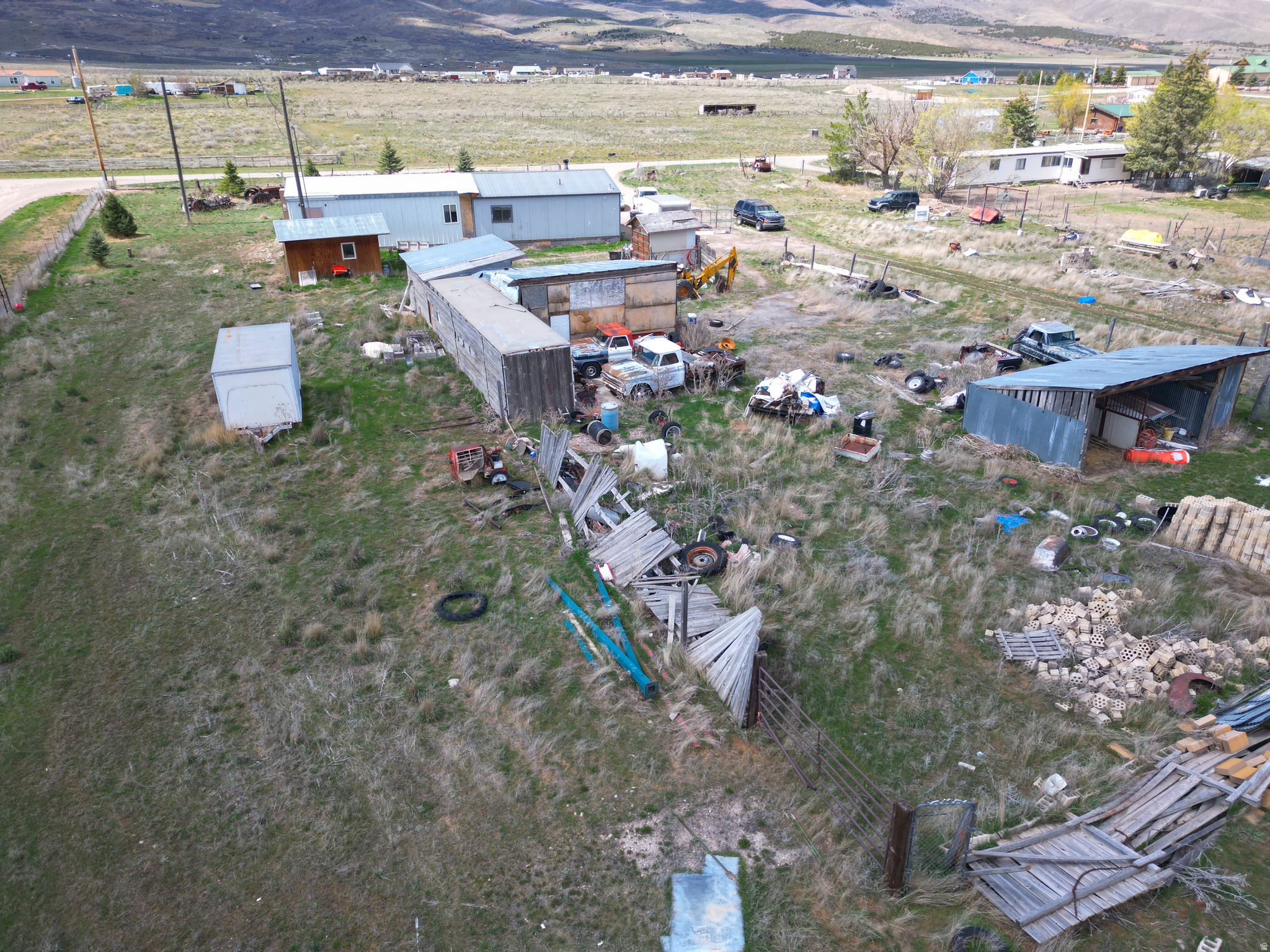 main property photo 28