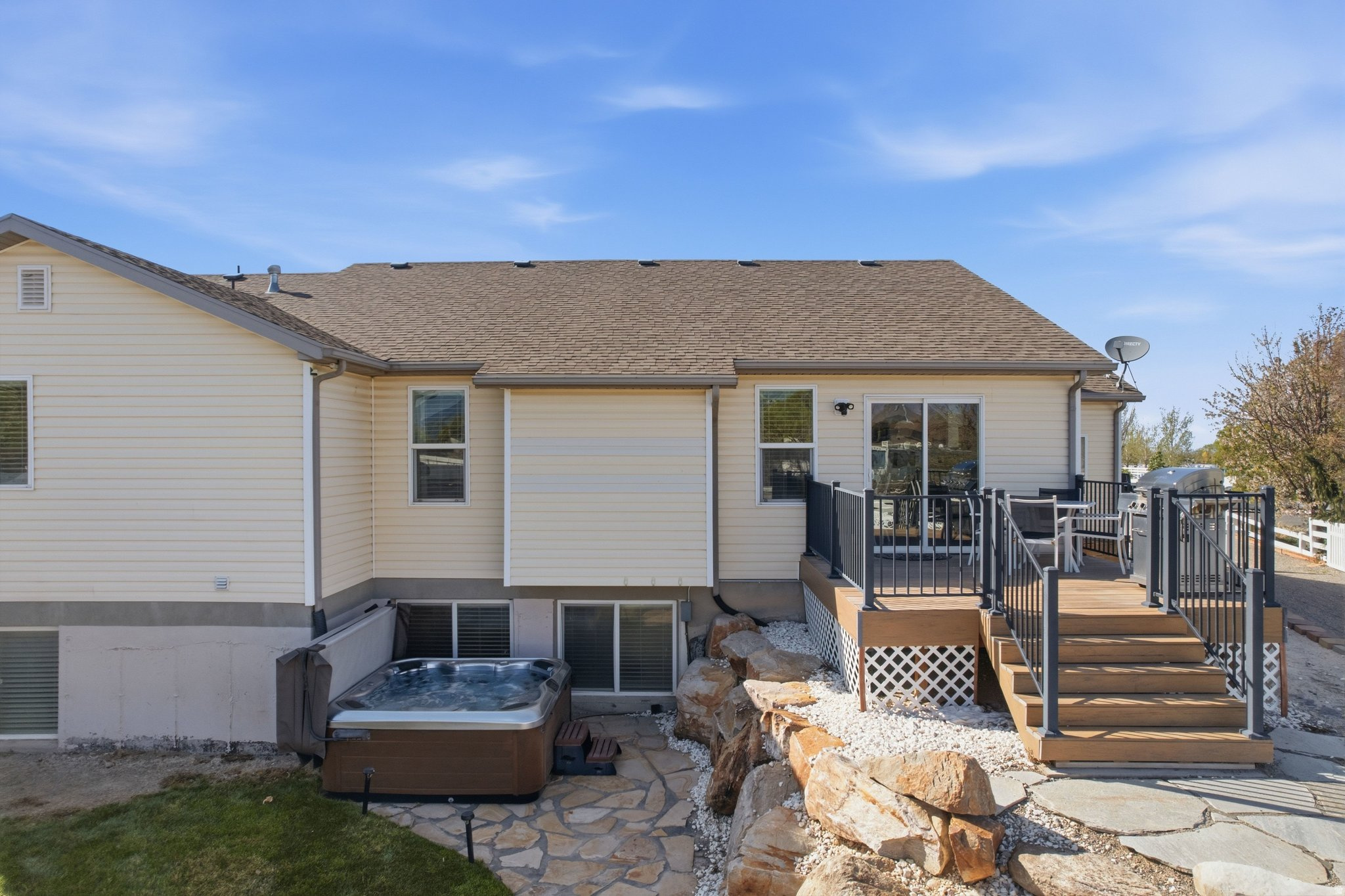 main property photo 65