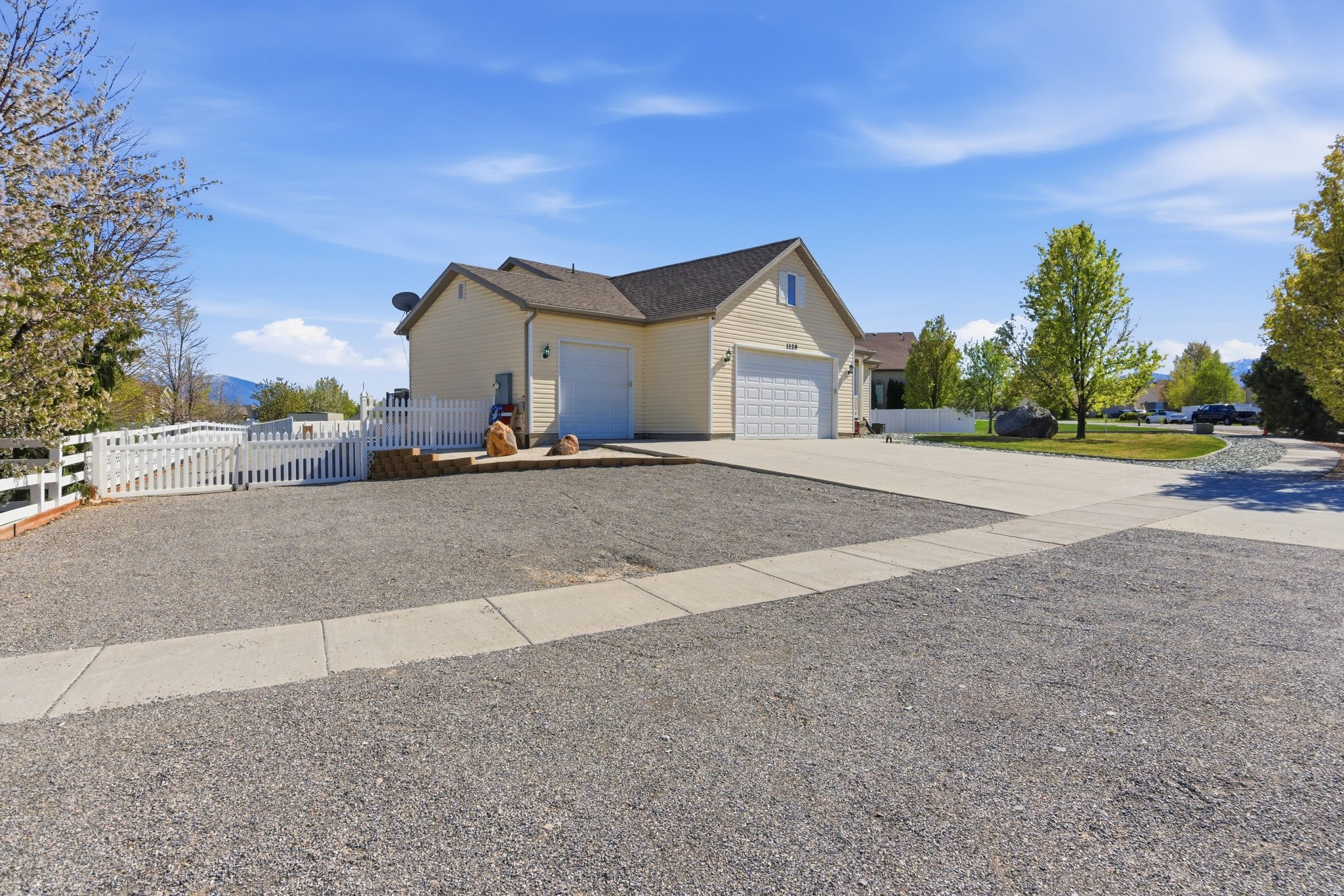 main property photo 73