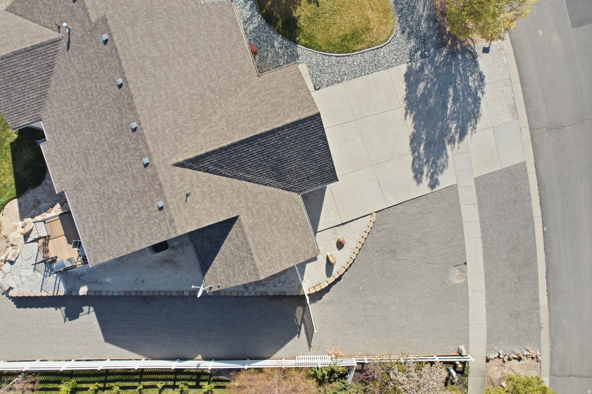 main property photo 77