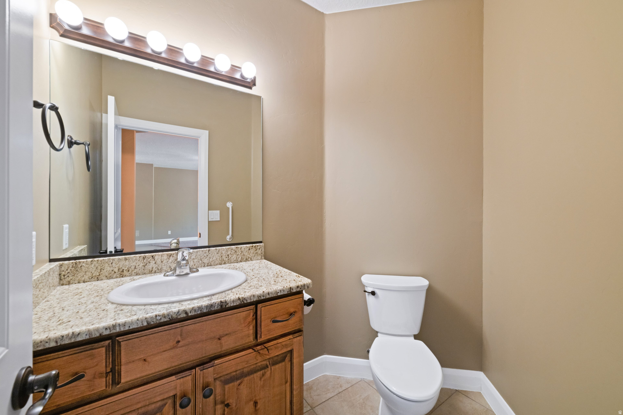 main property photo 20