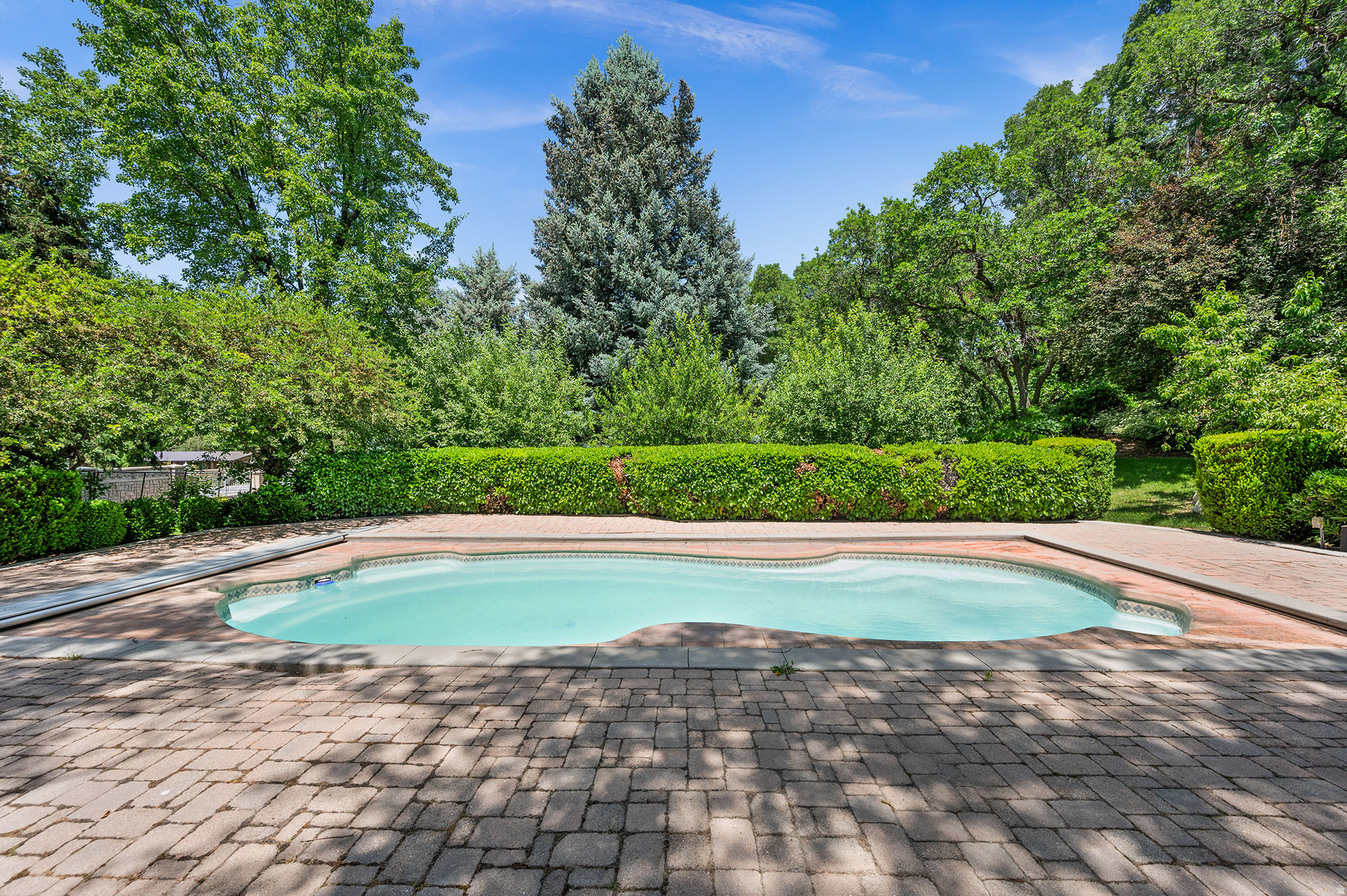 main property photo 12