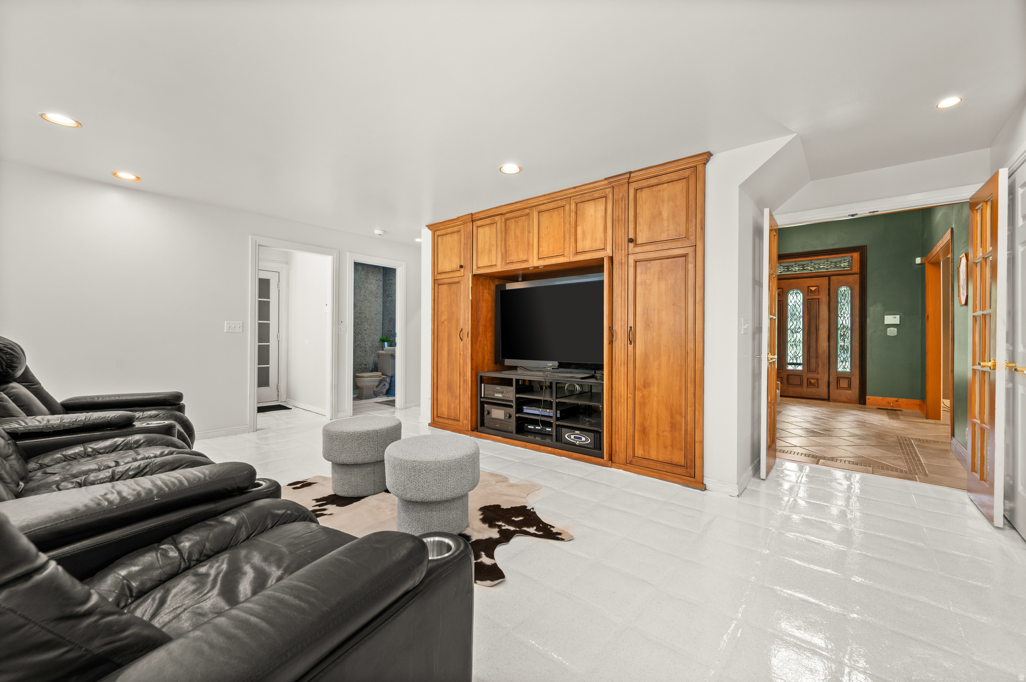 main property photo 78