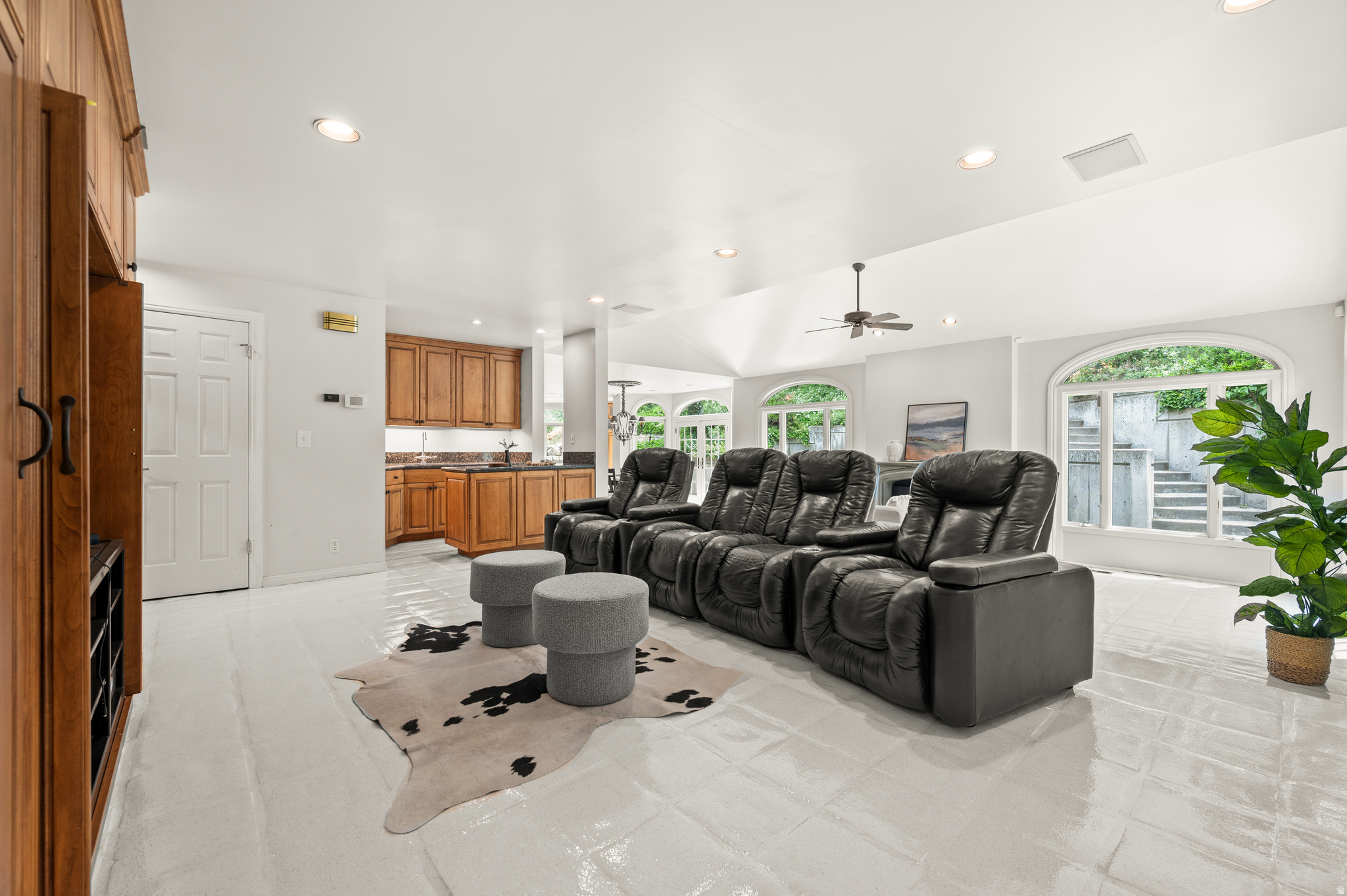 main property photo 79