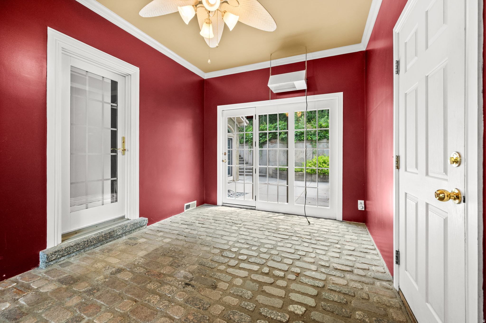 main property photo 81
