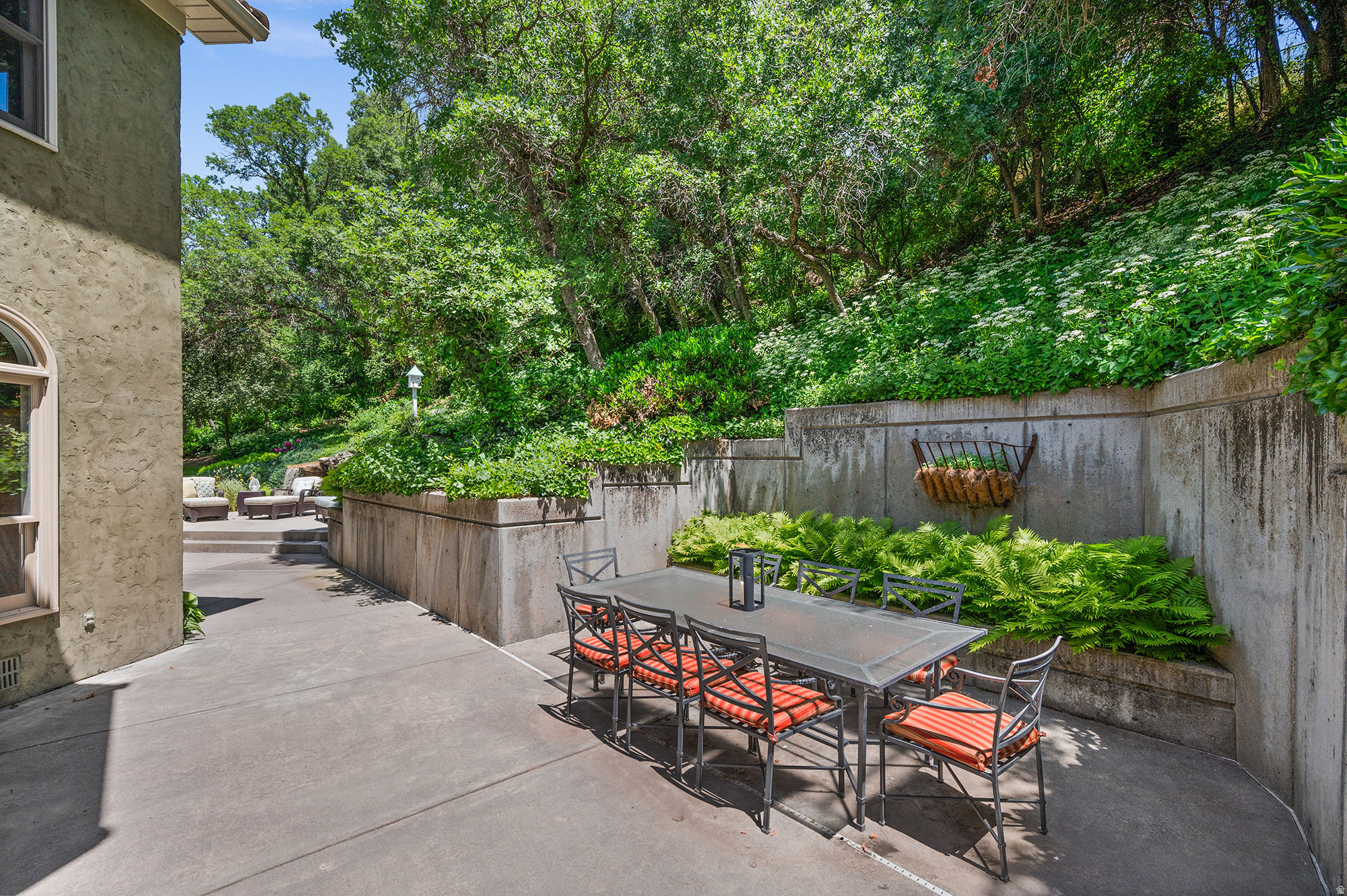 main property photo 84