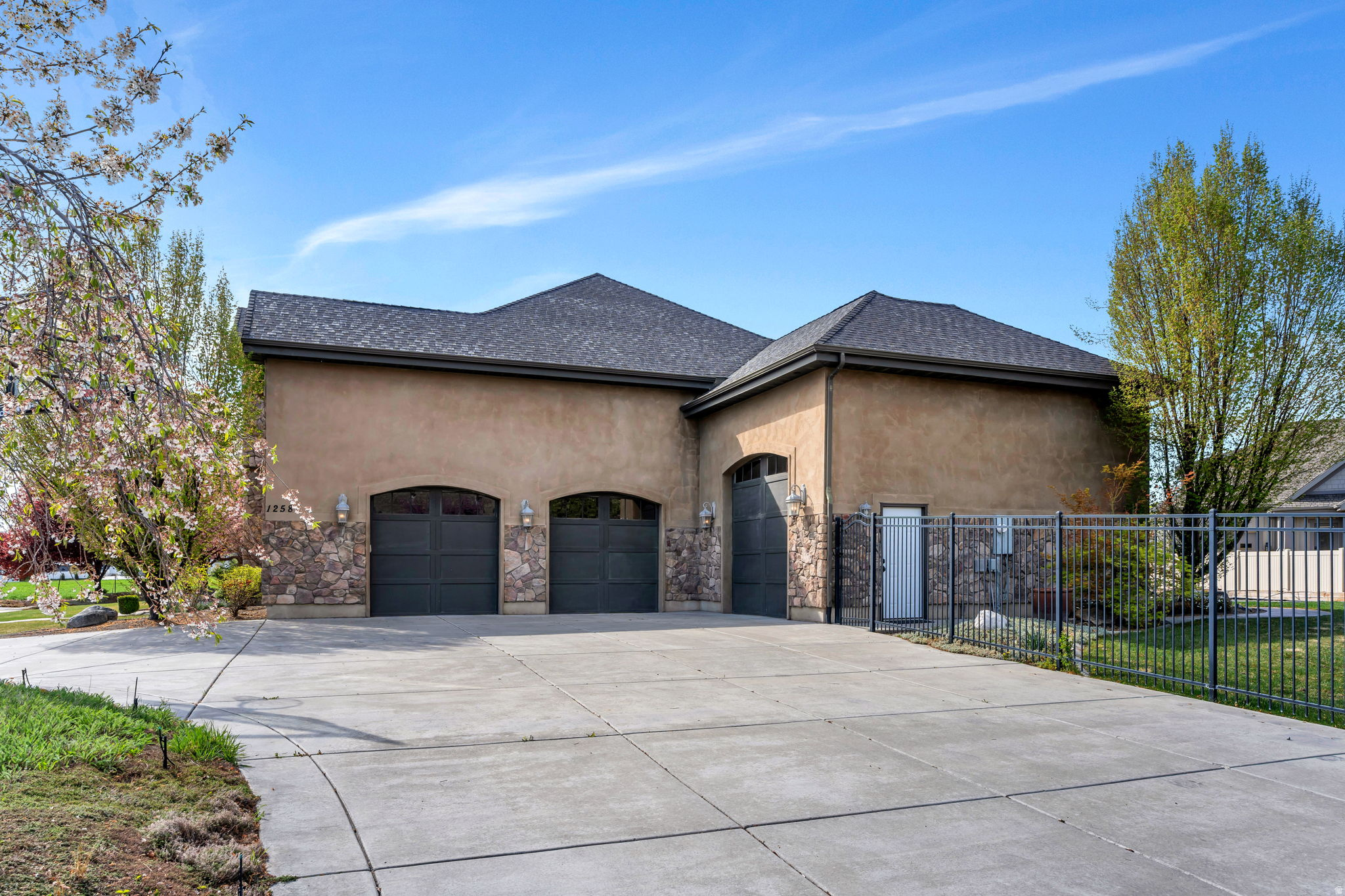 main property photo 57