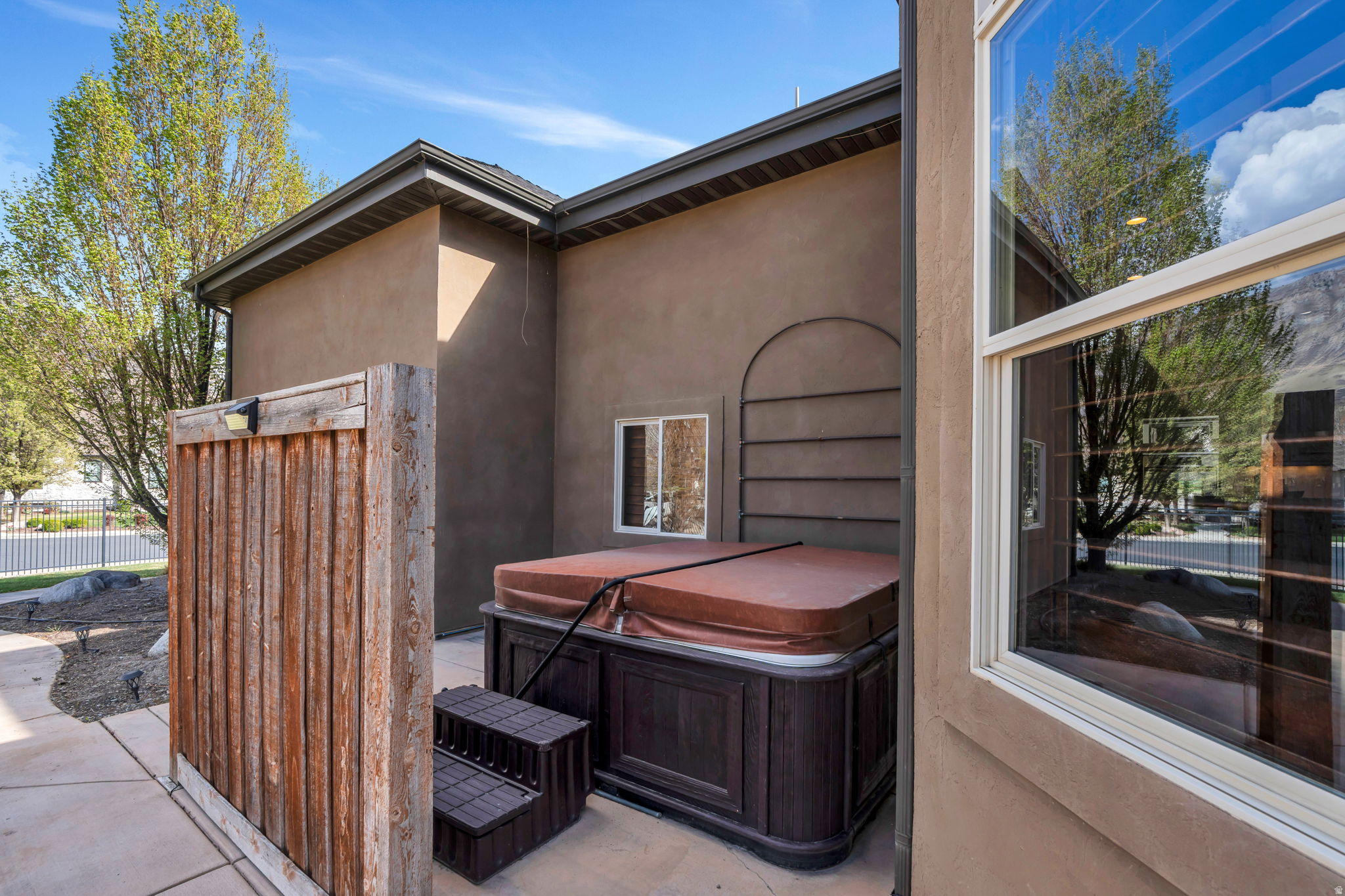 main property photo 60