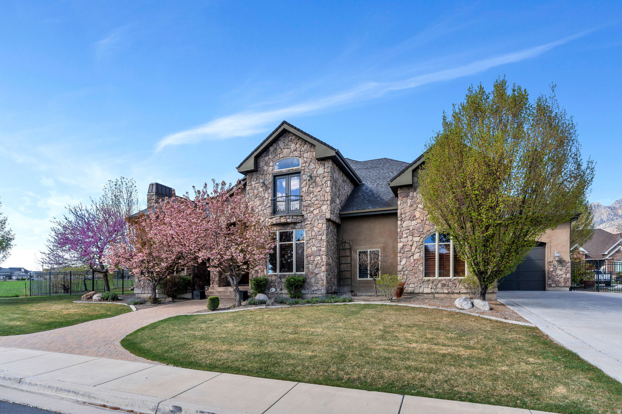 main property photo 81