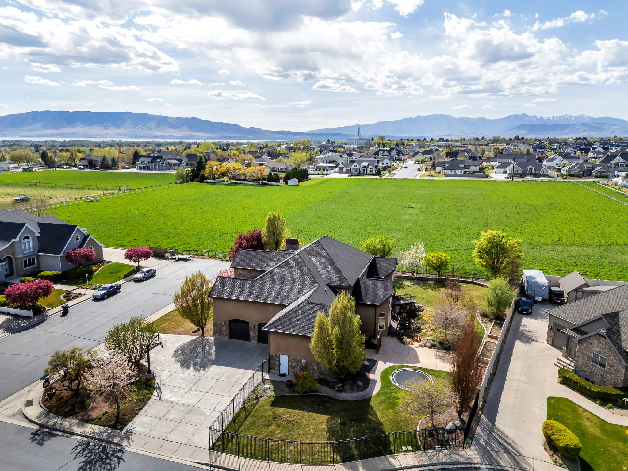 main property photo 83