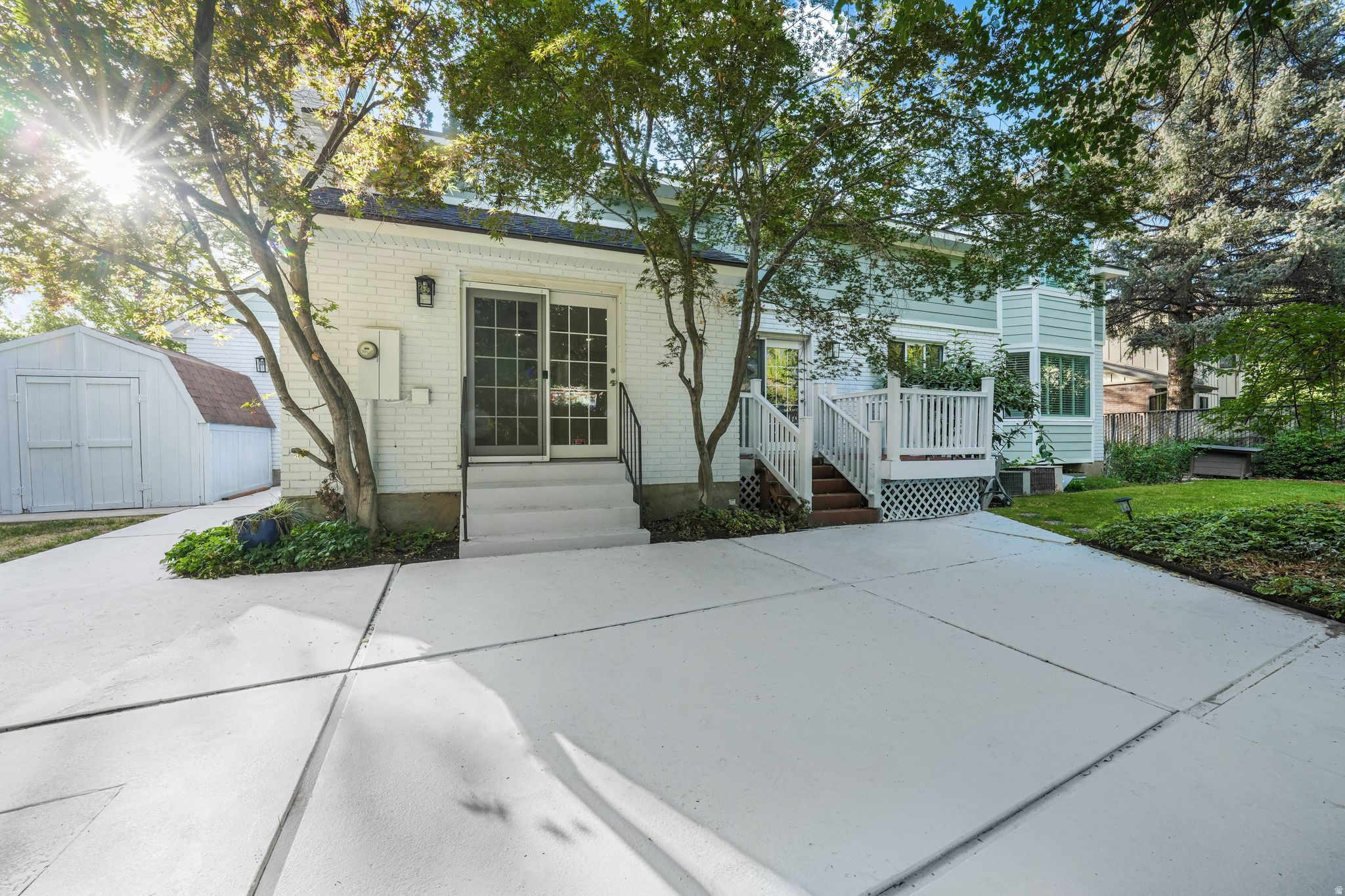 main property photo 32