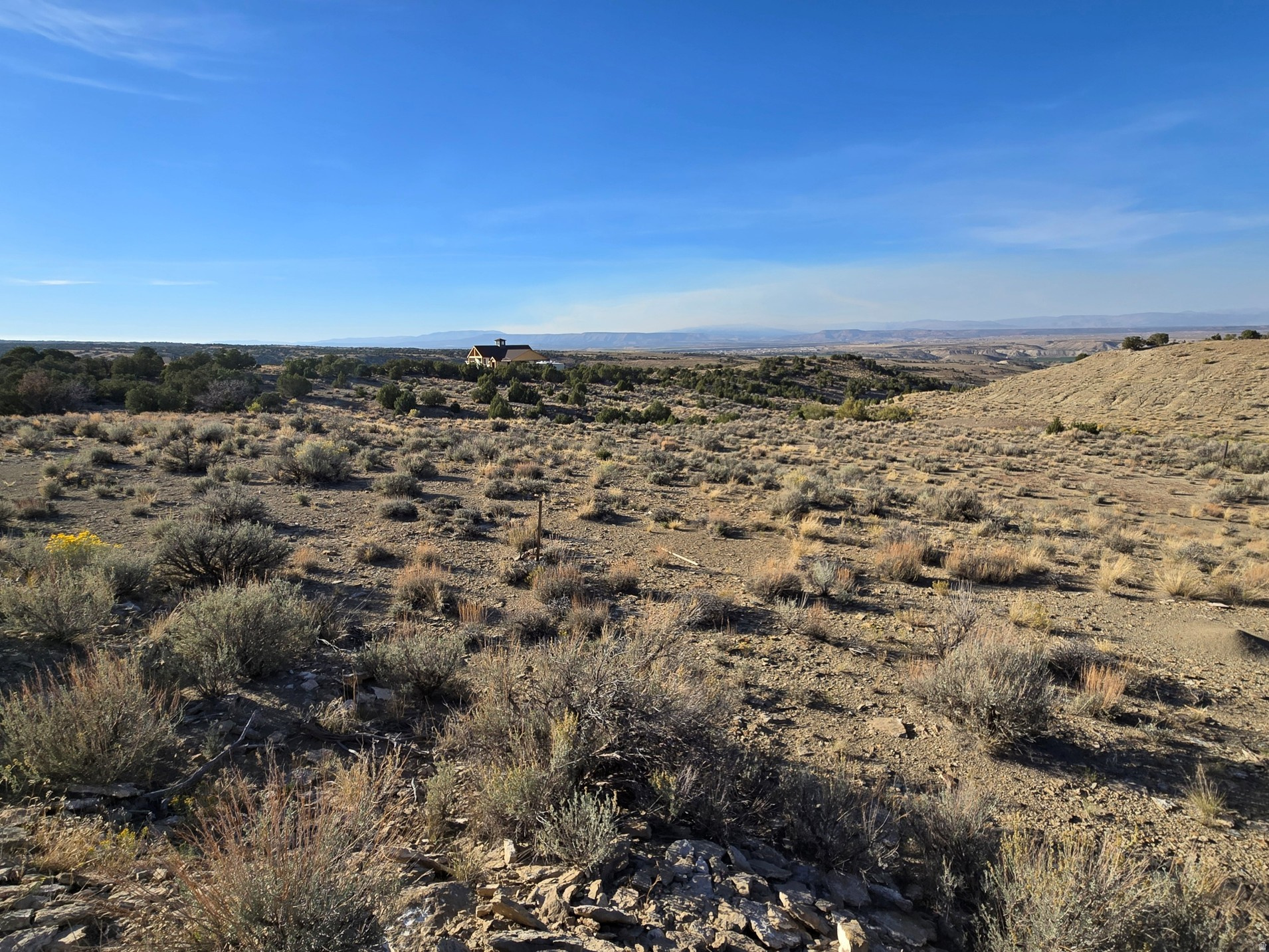 main property photo 0