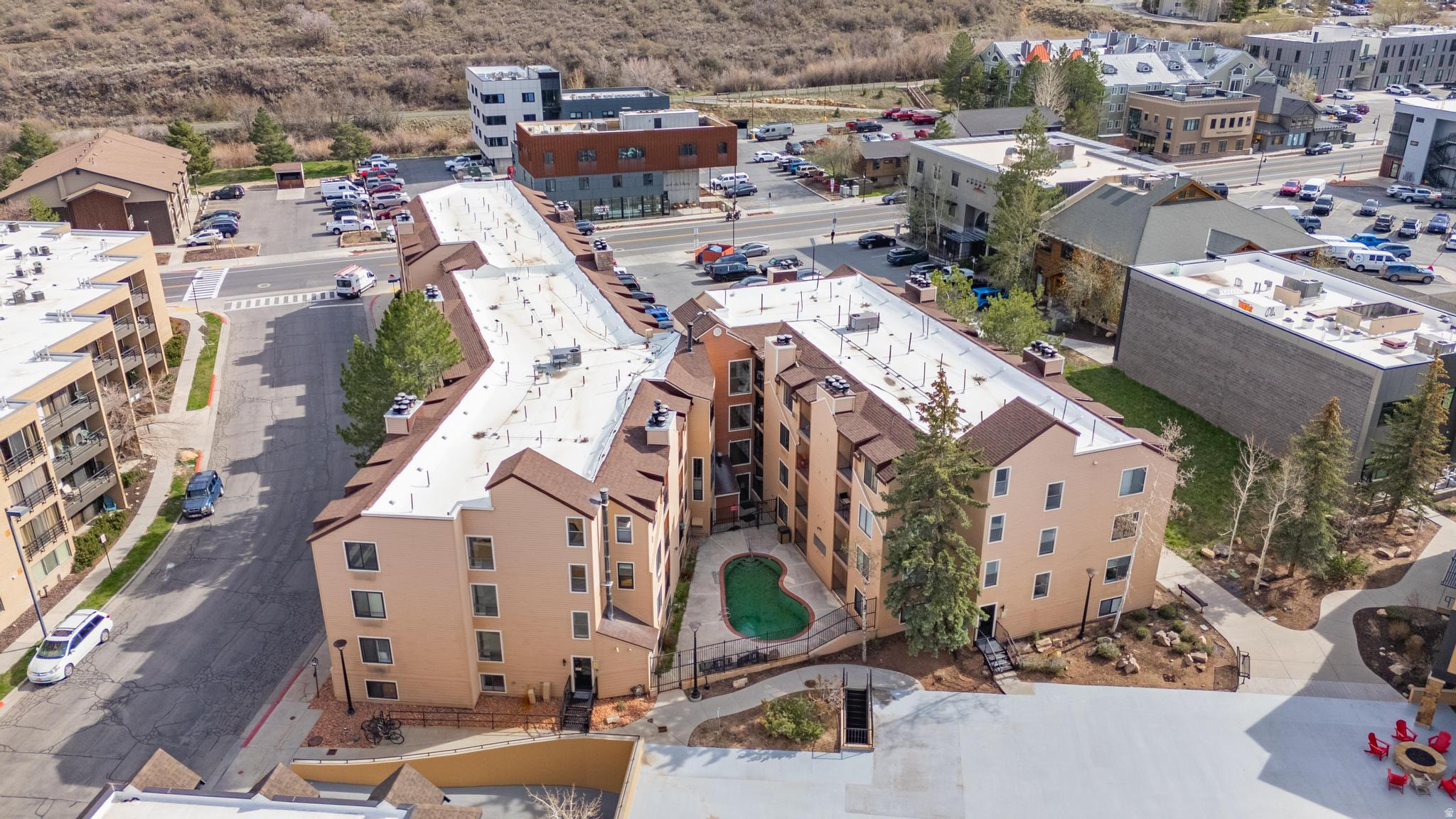 main property photo 20