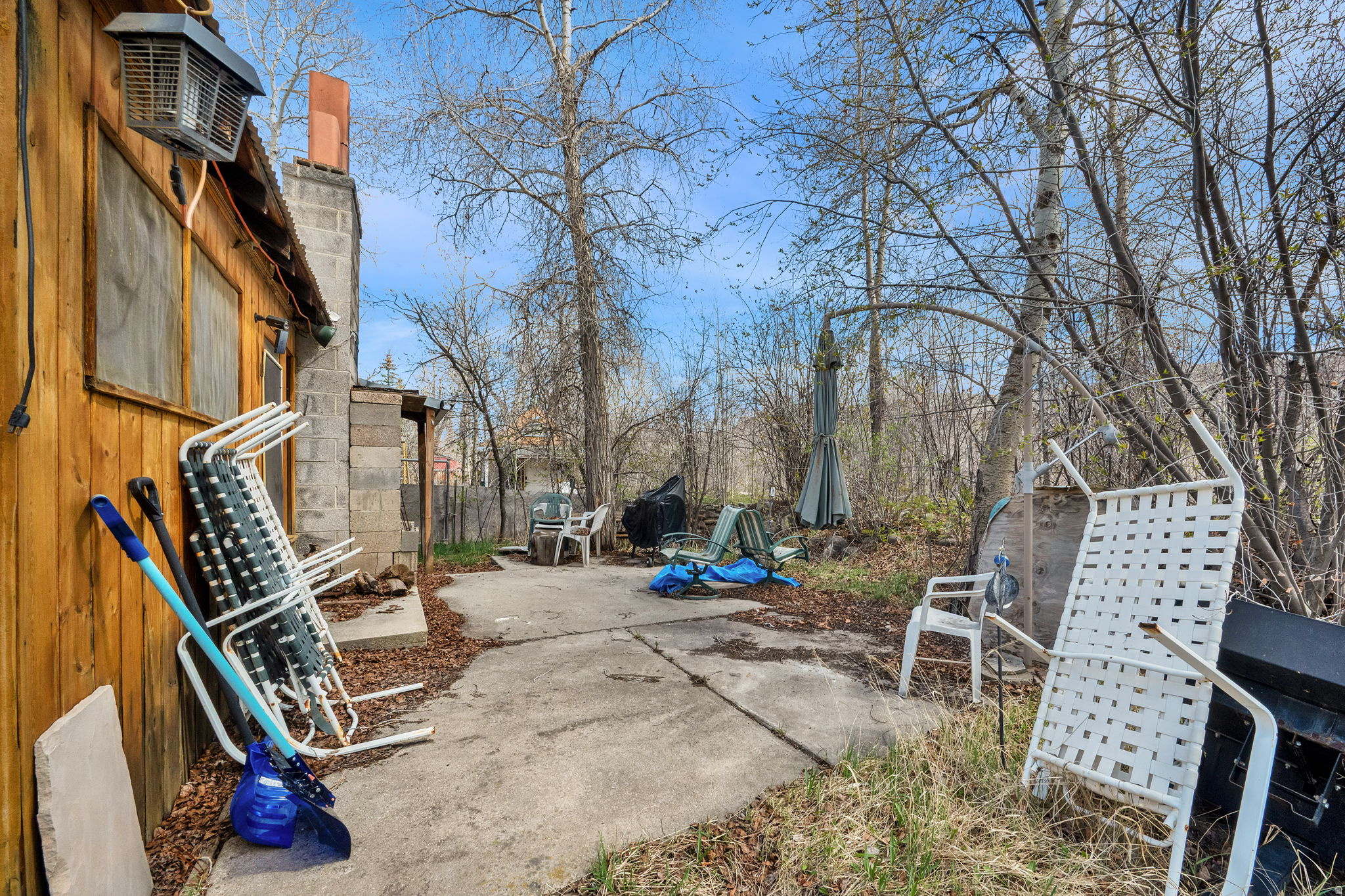 main property photo 13