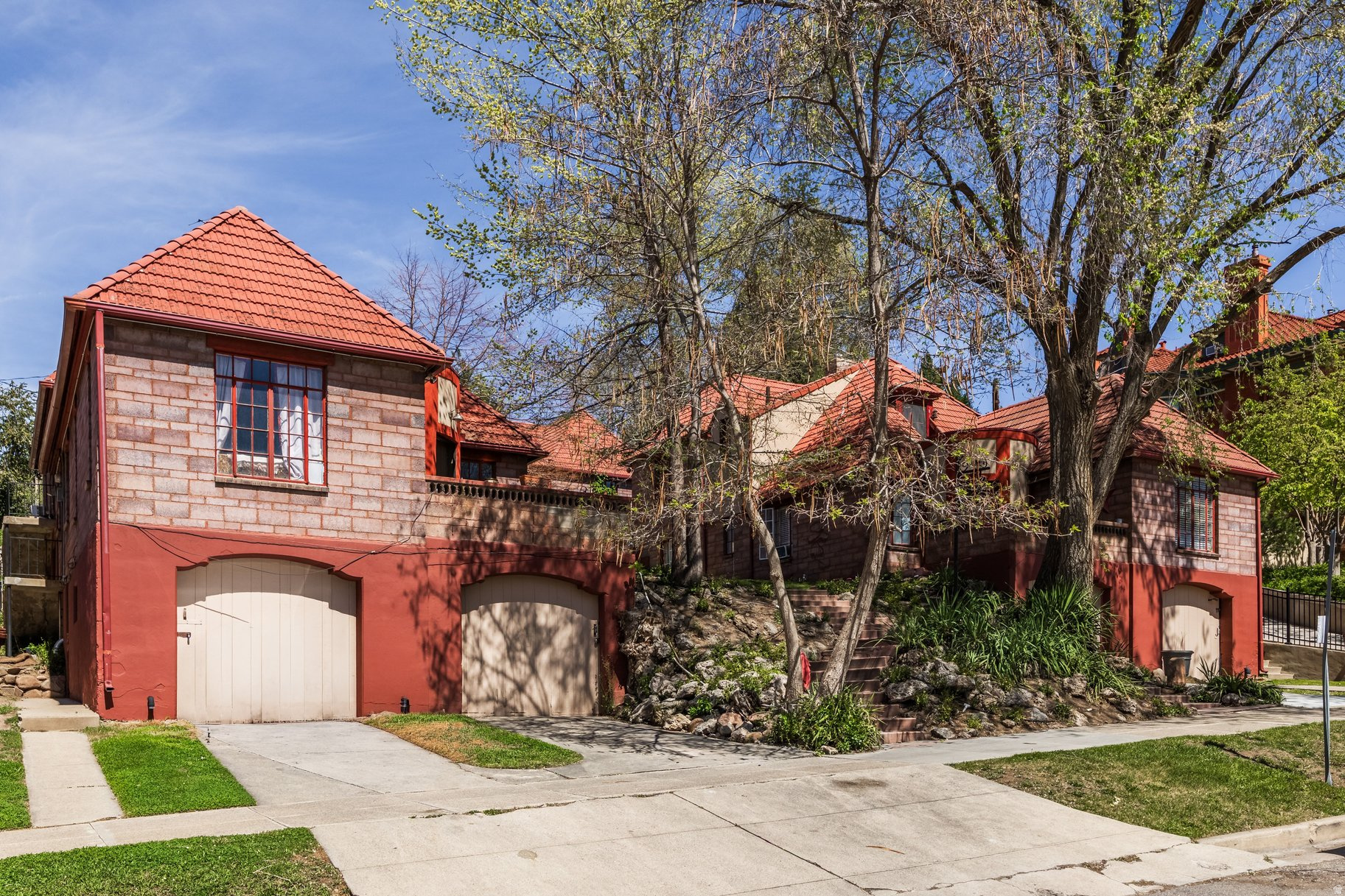 main property photo 17