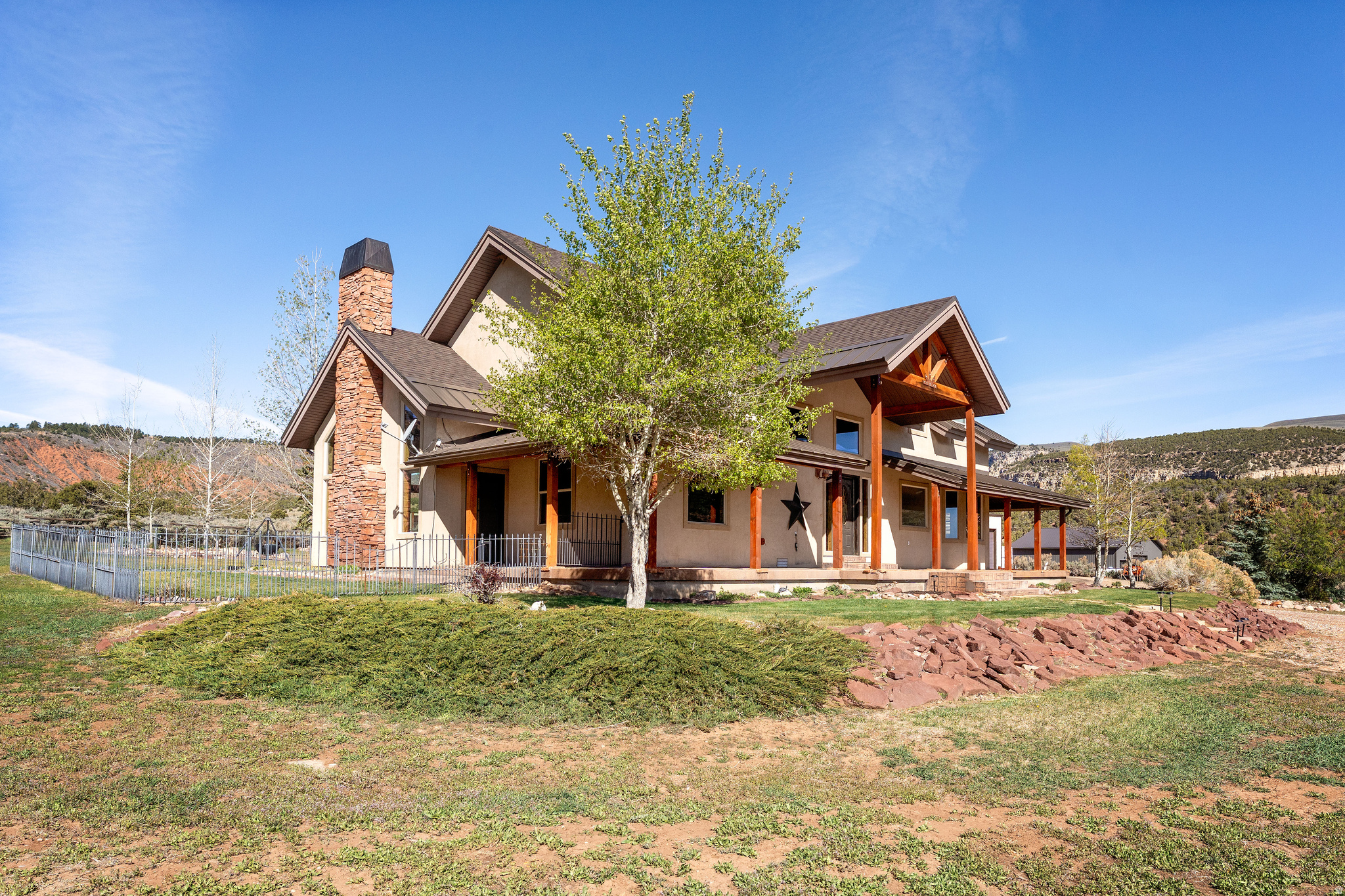 main property photo 34