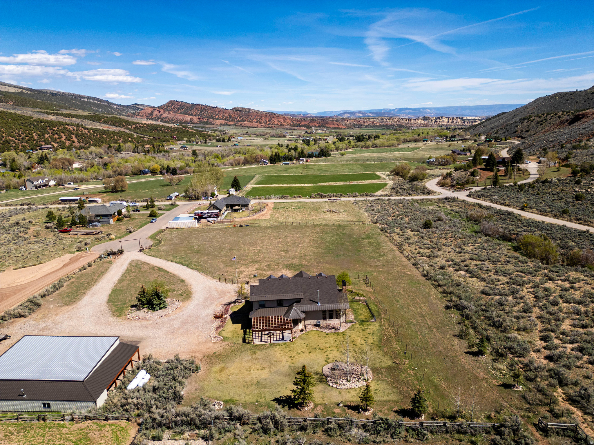 main property photo 4