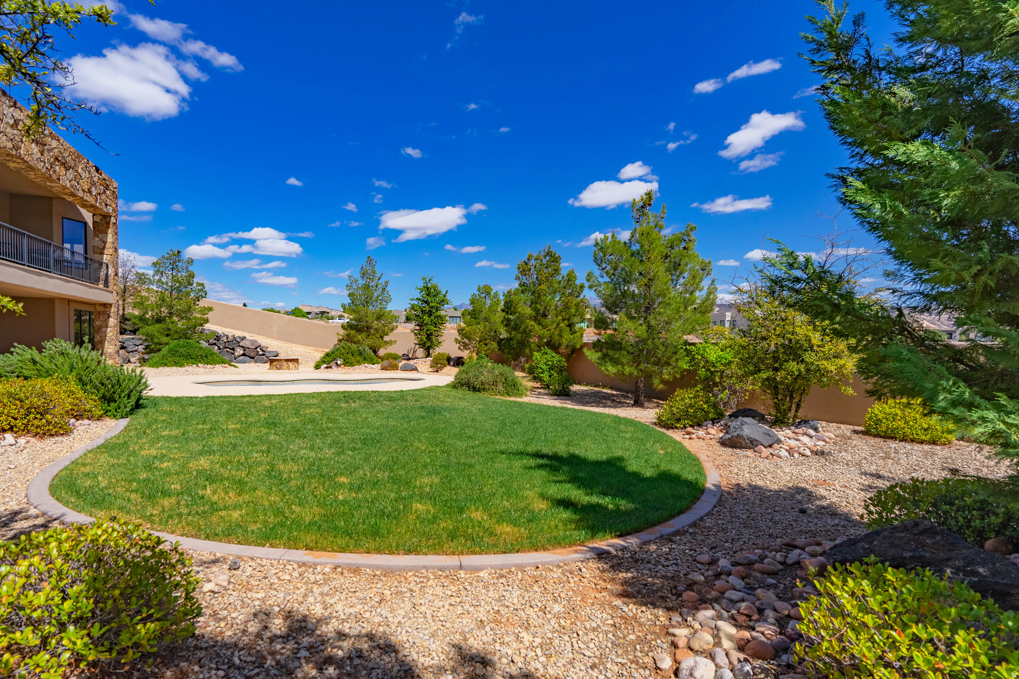 main property photo 47