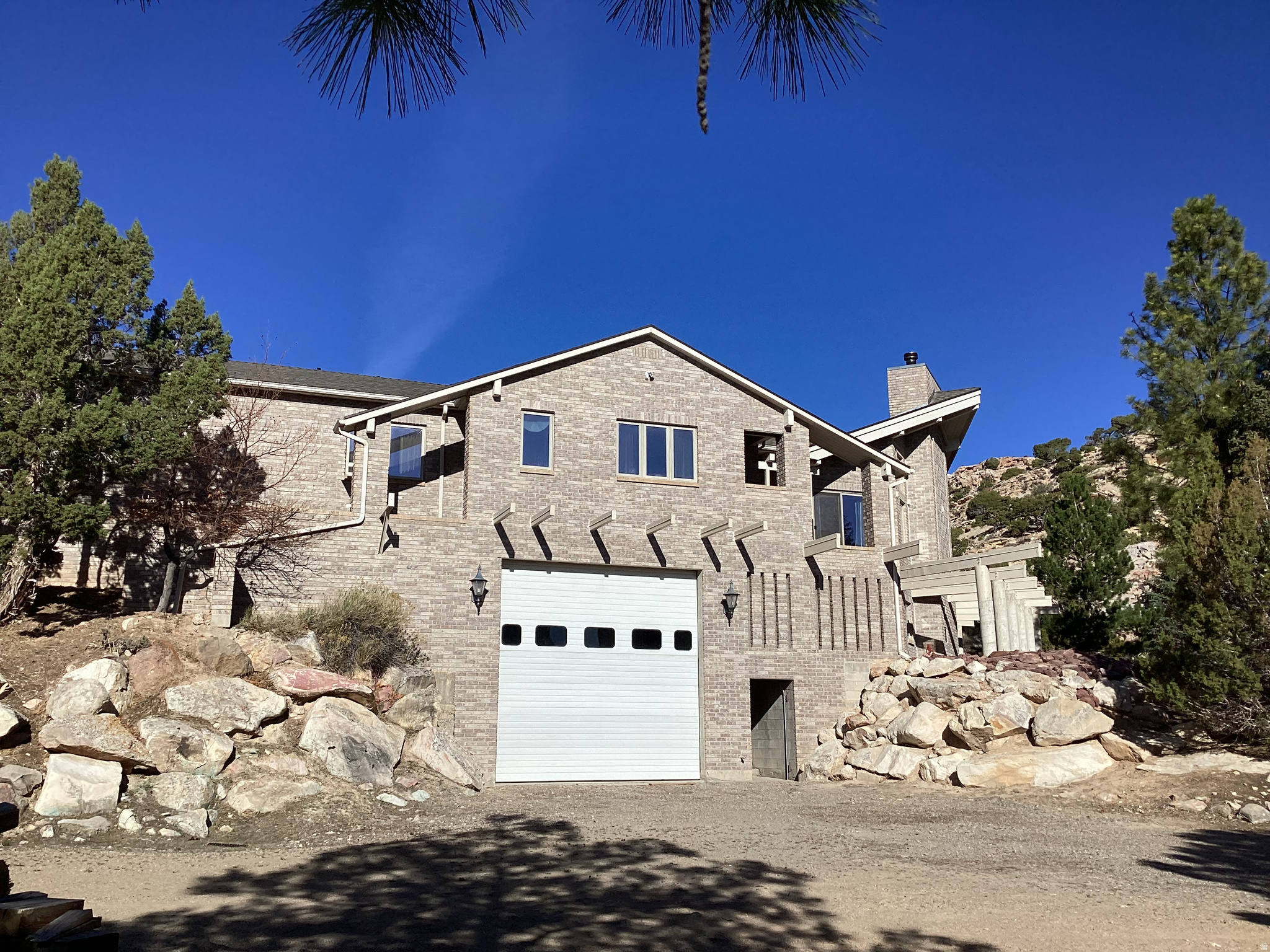 main property photo 0