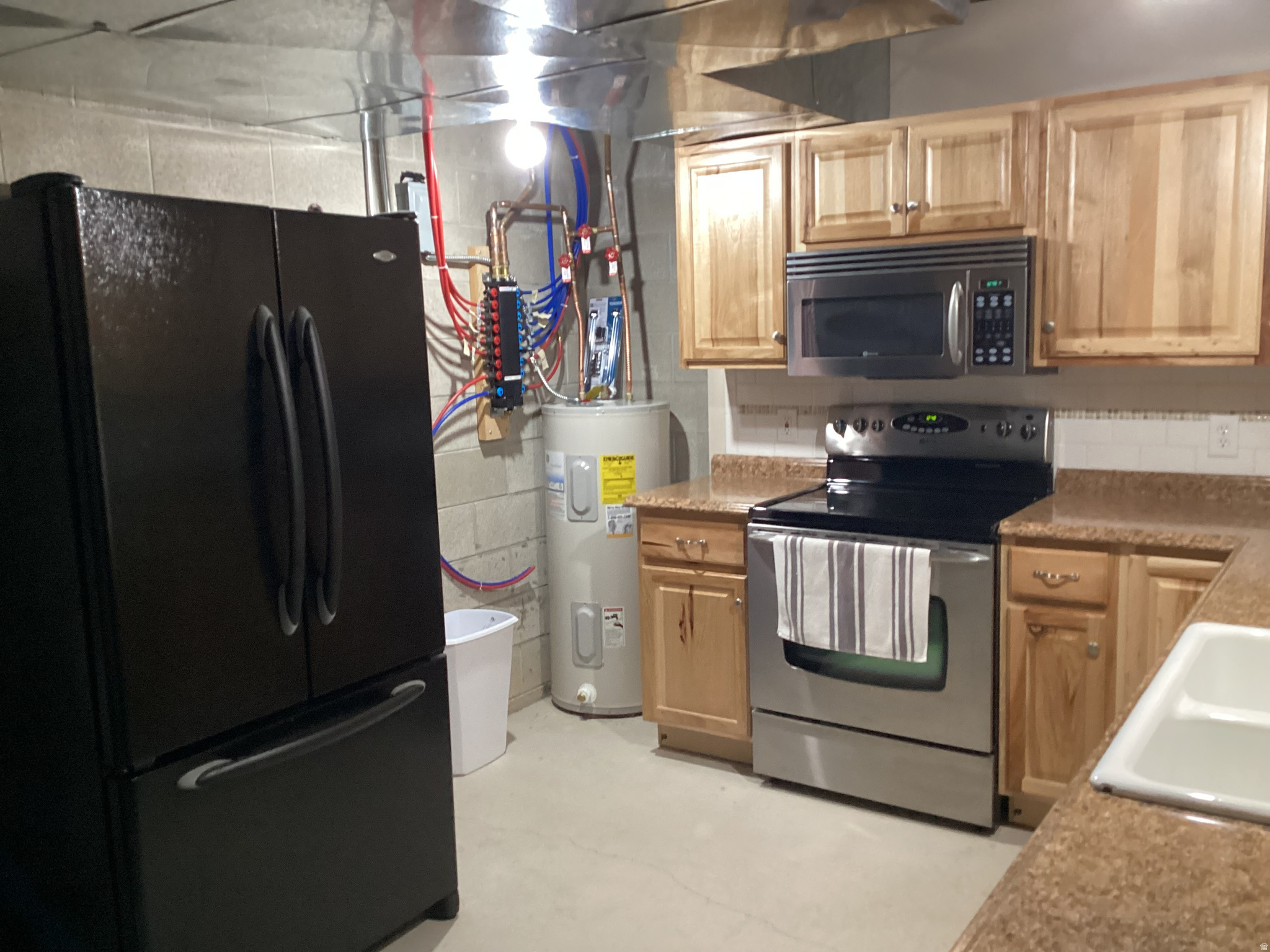 main property photo 36
