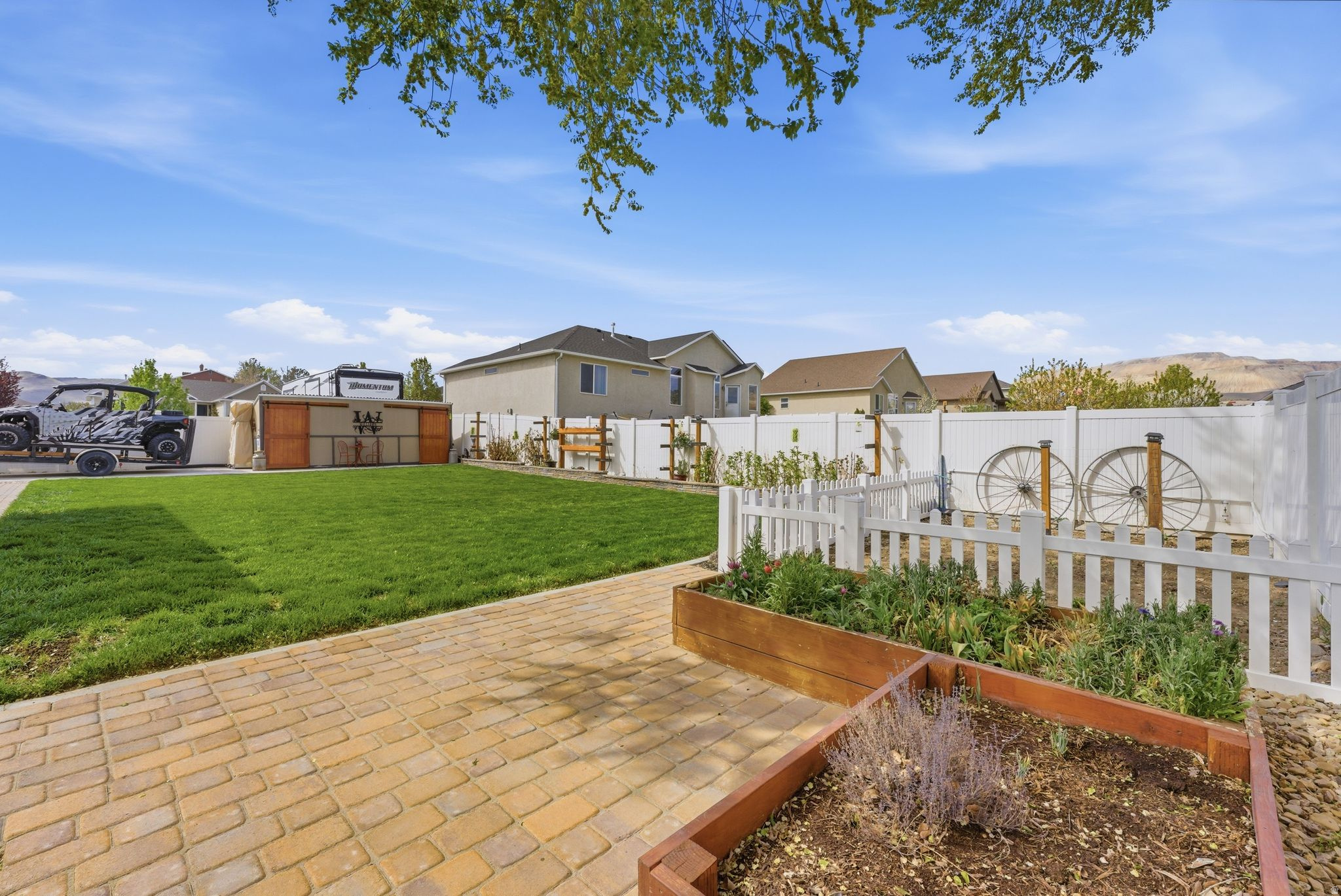 main property photo 53