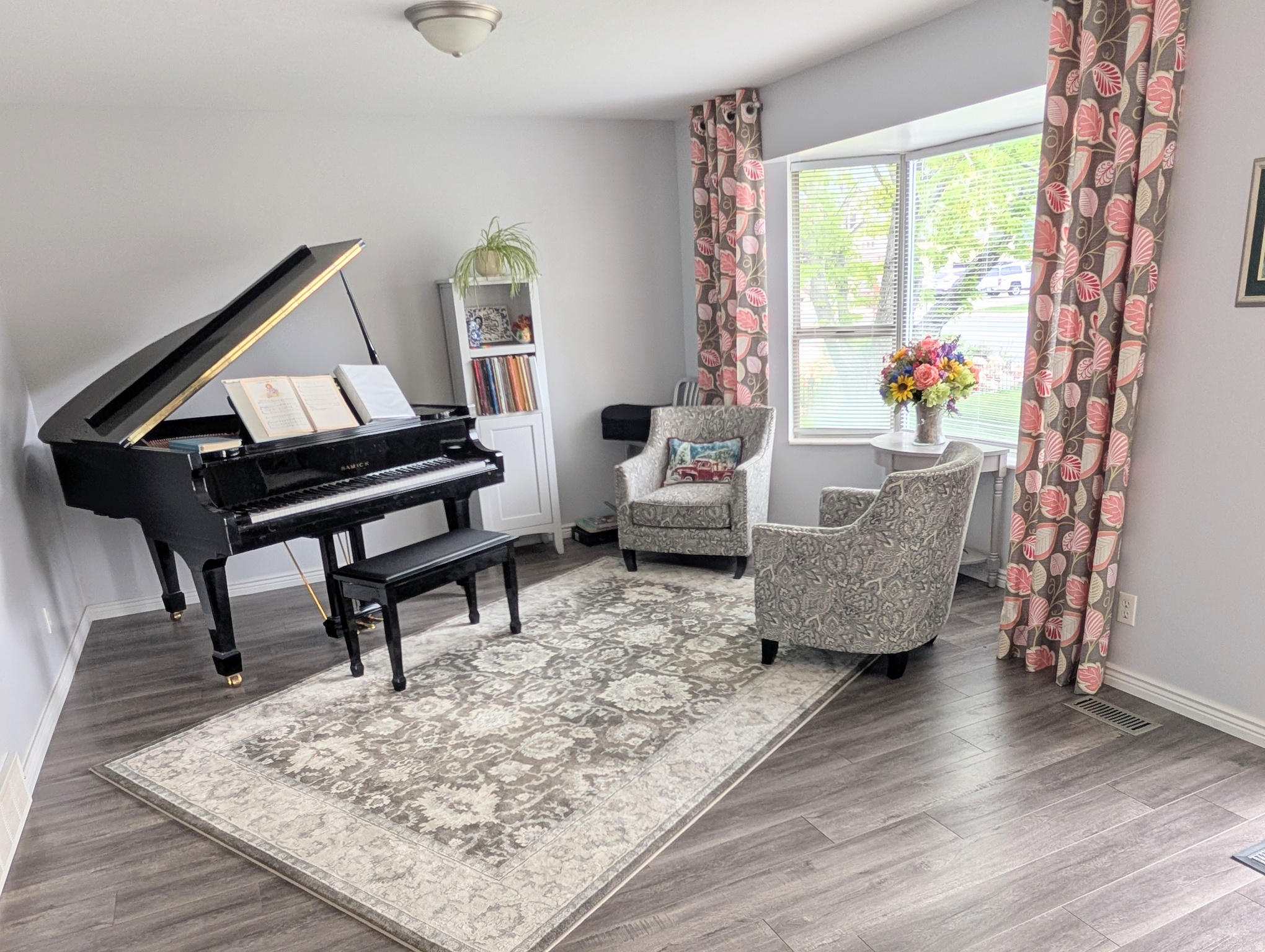 main property photo 7