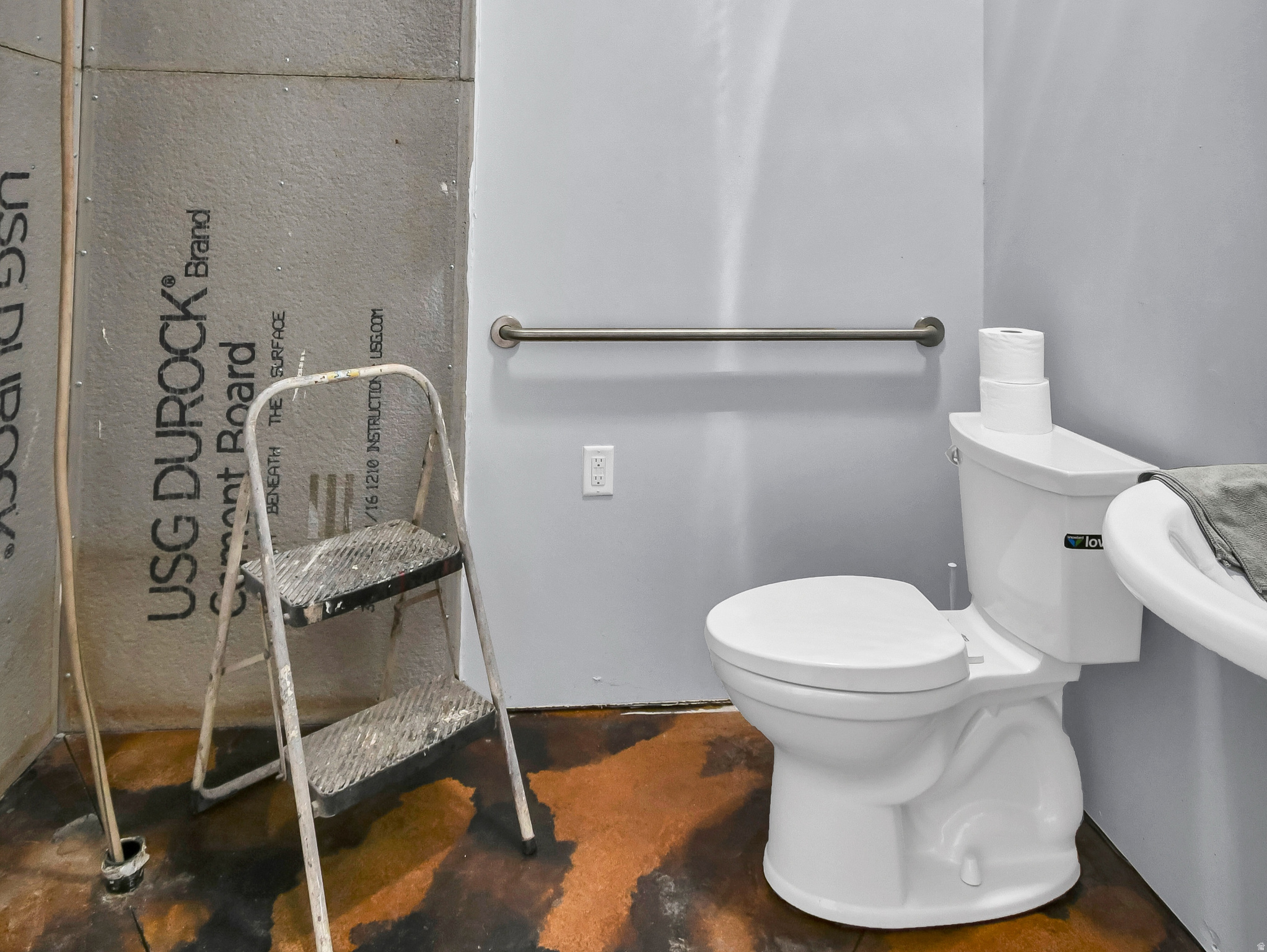 main property photo 29
