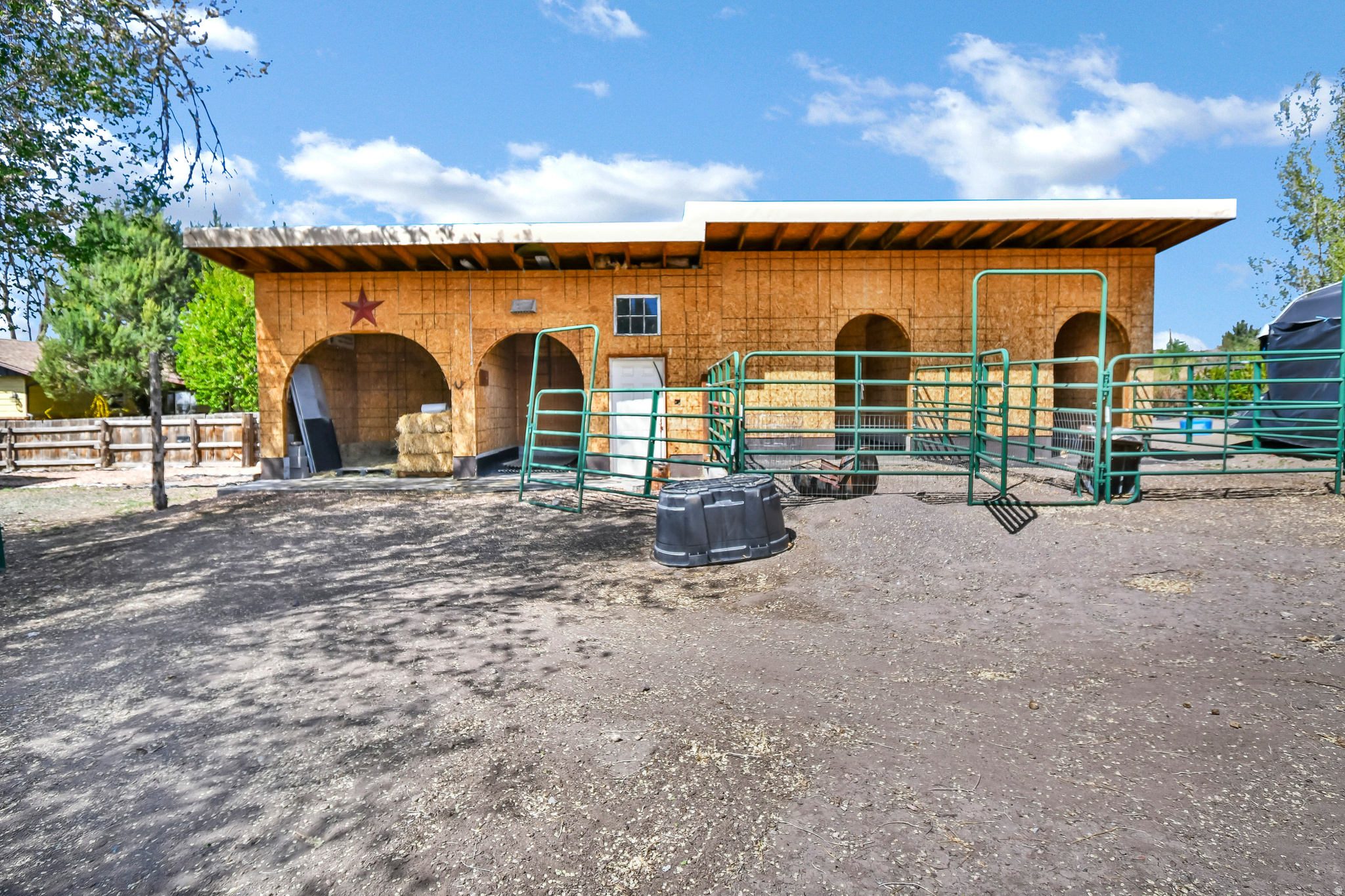 main property photo 5