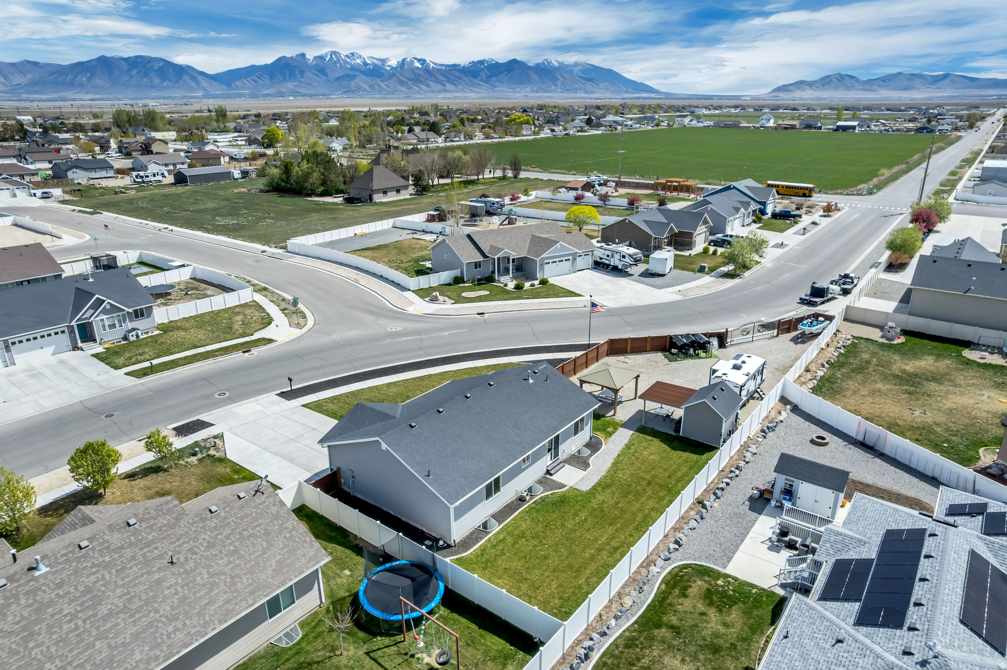 main property photo 35