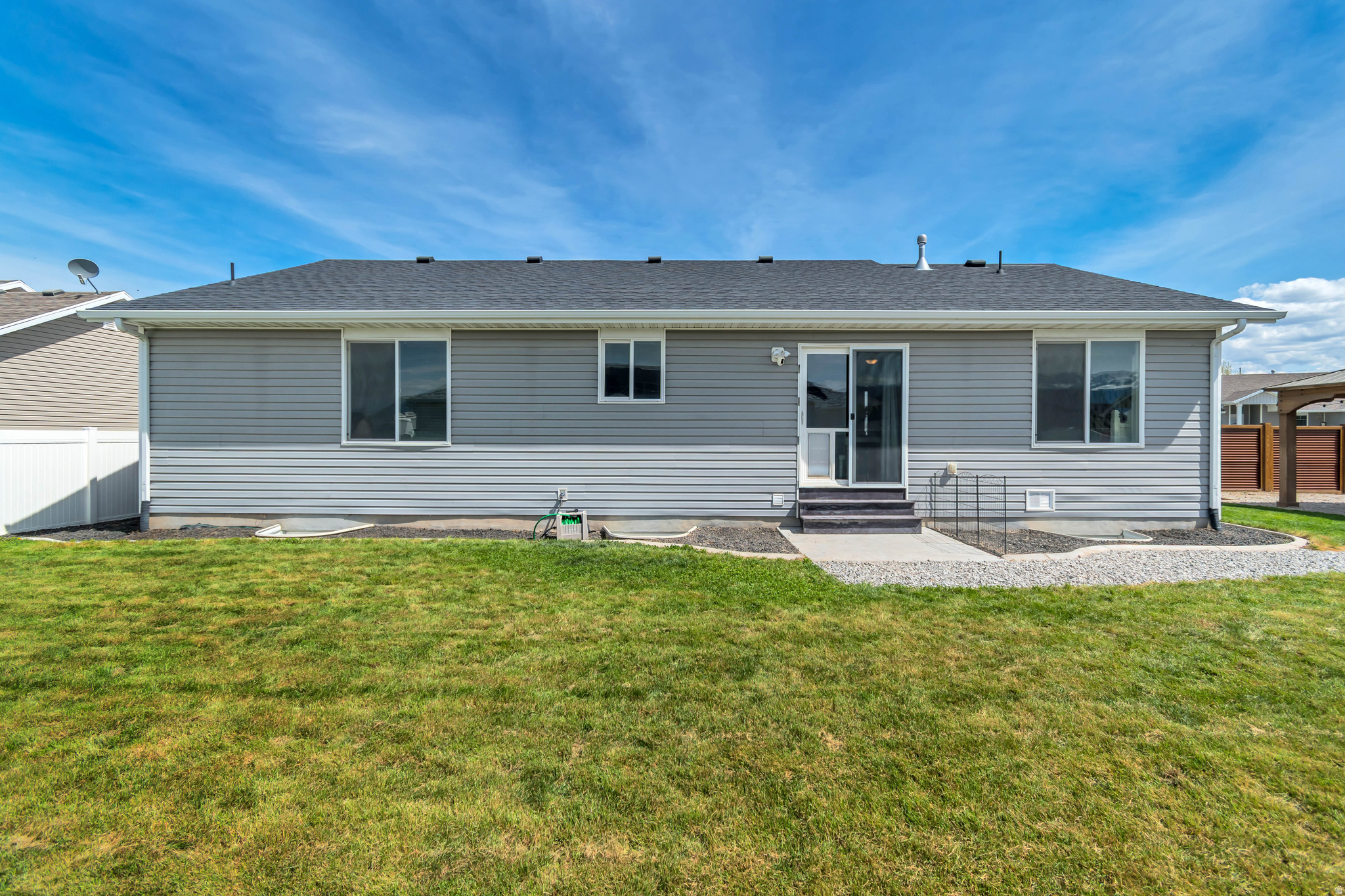 main property photo 70