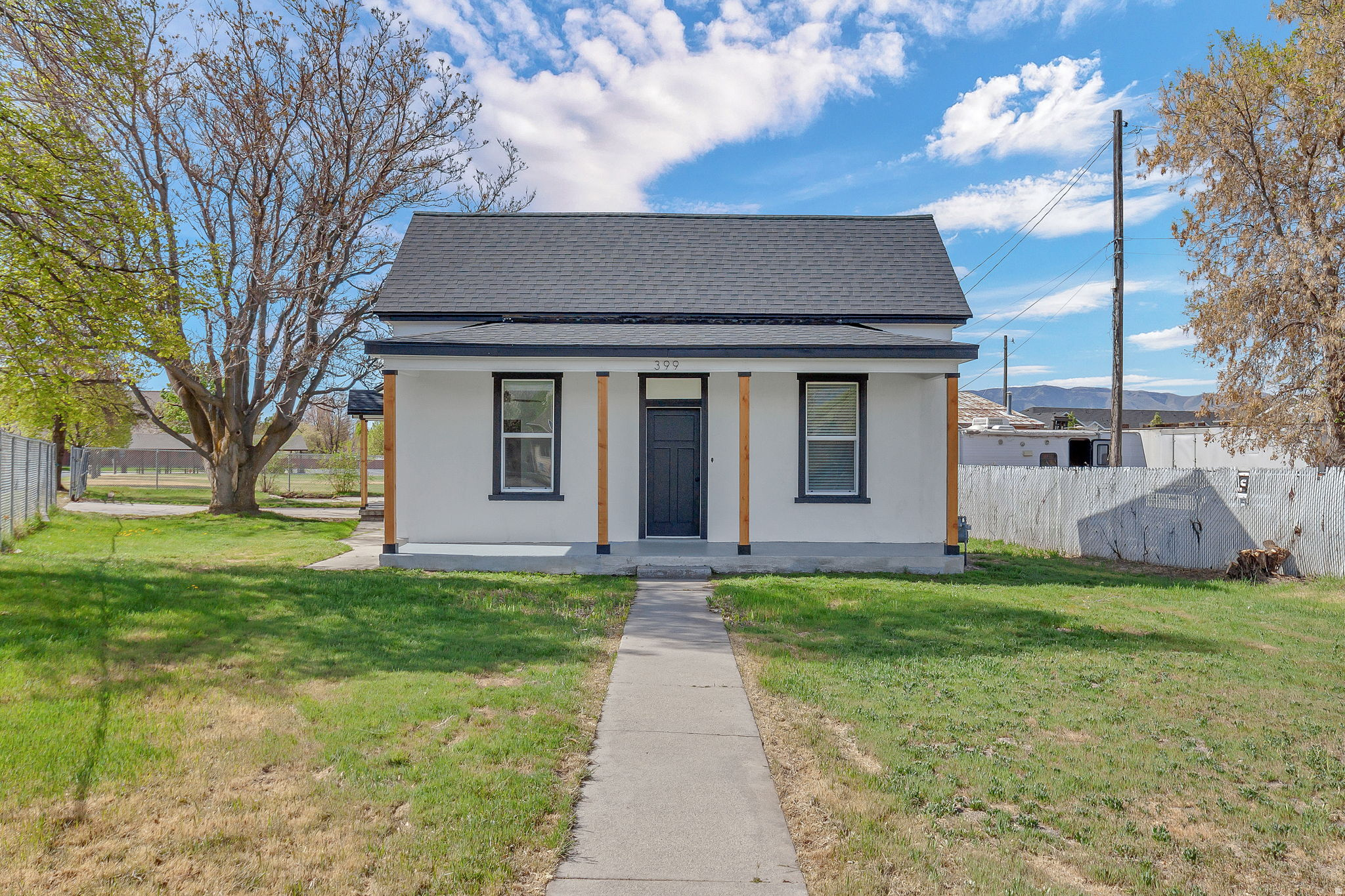 main property photo 32