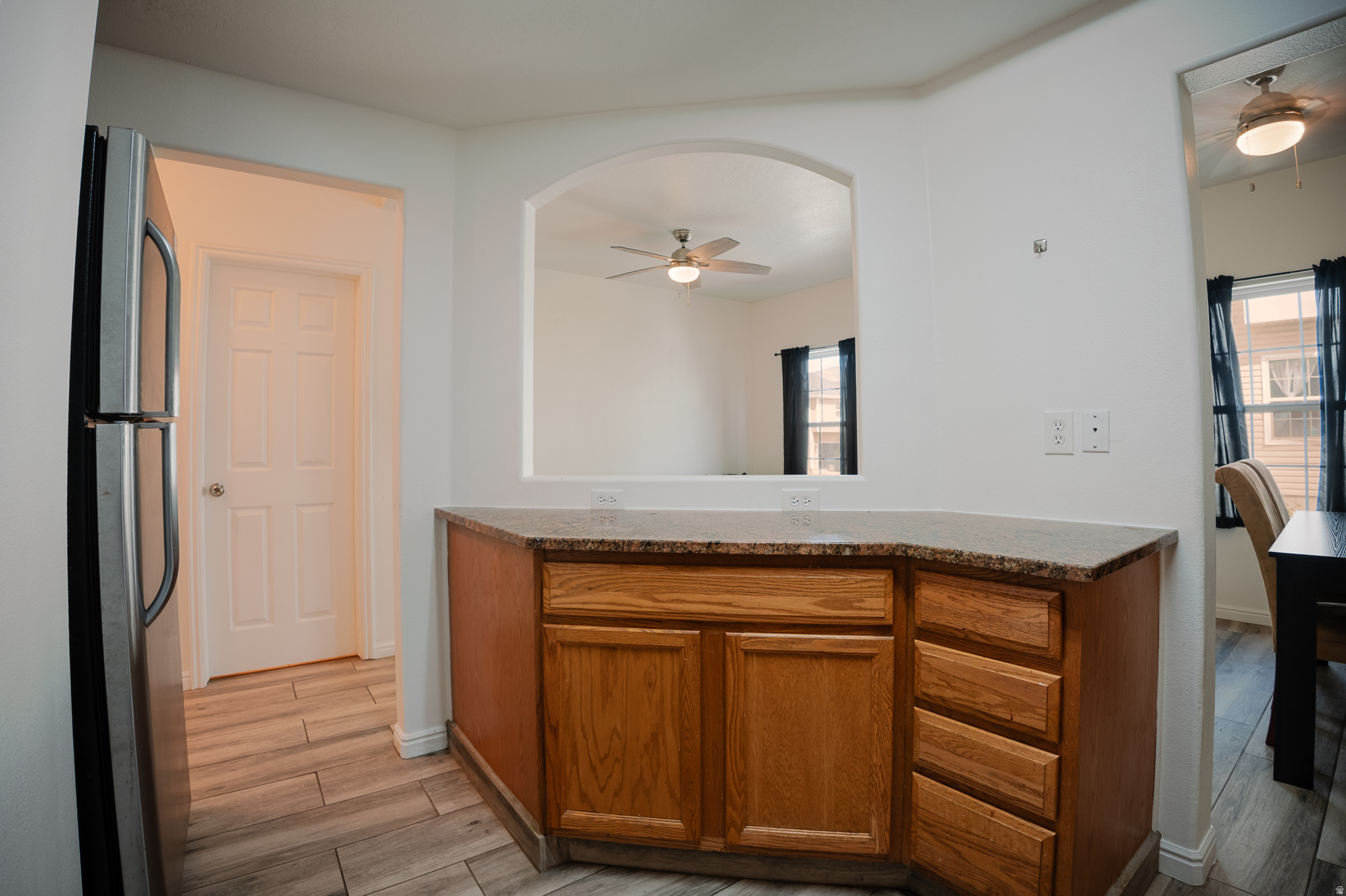 main property photo 6