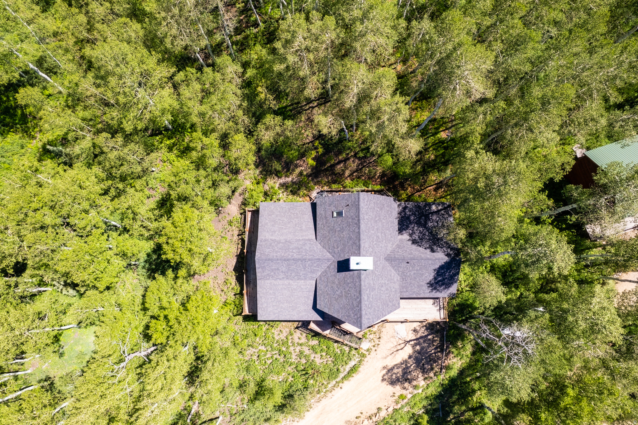main property photo 34