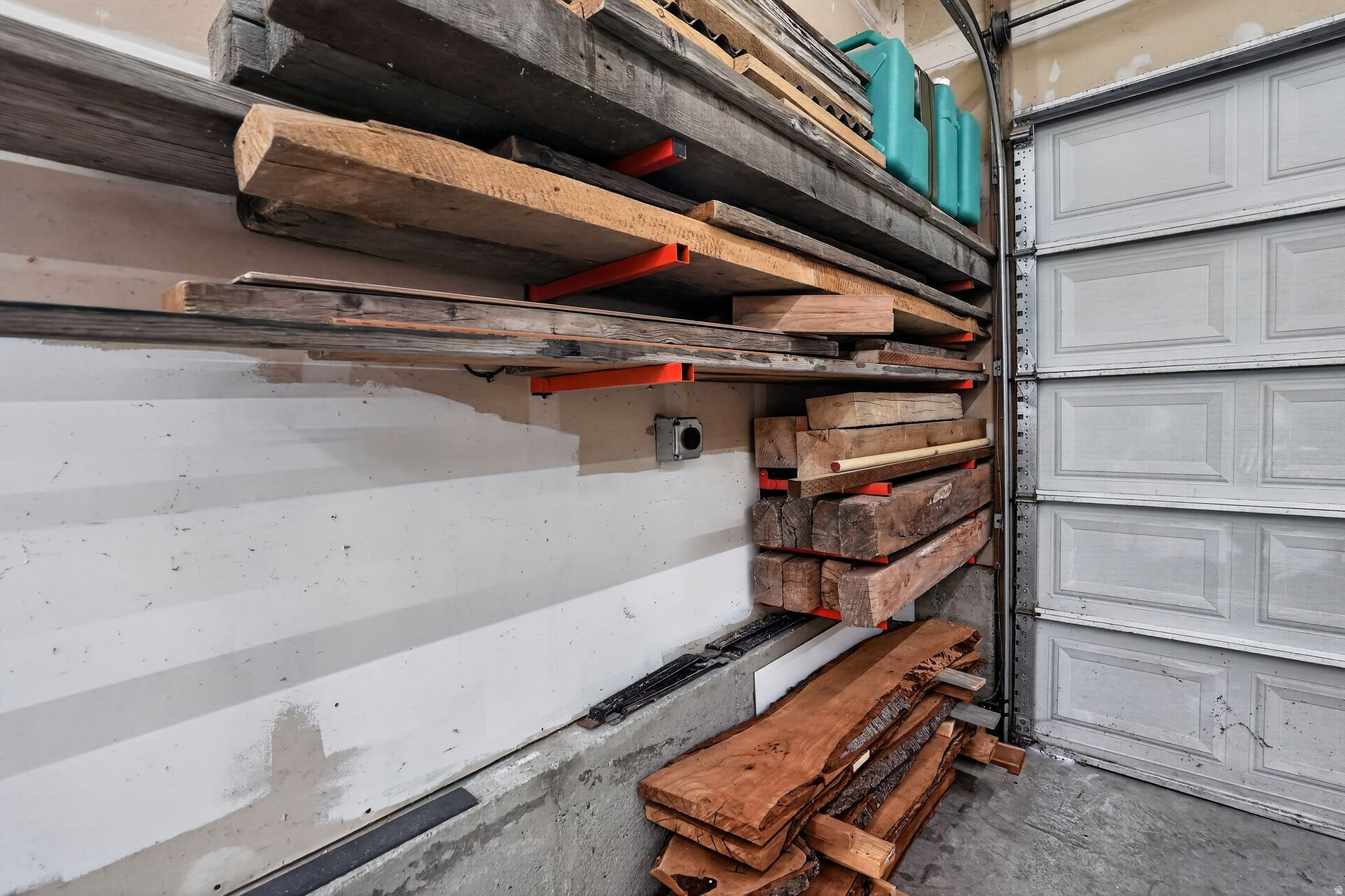 main property photo 48