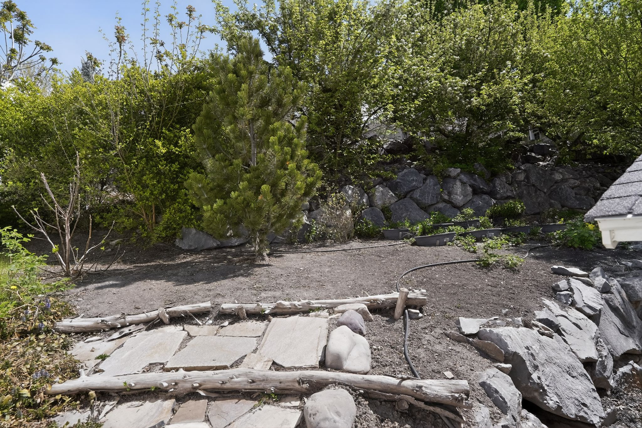 main property photo 60