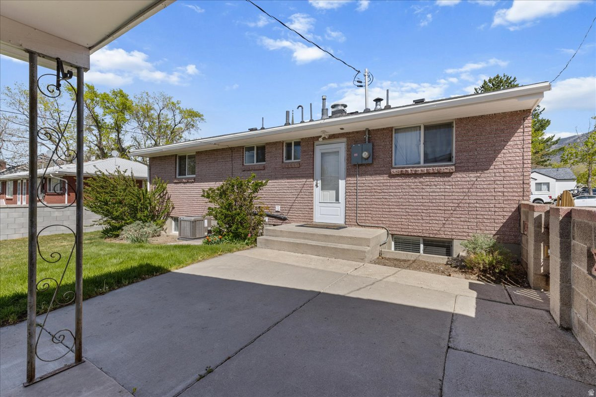 main property photo 24